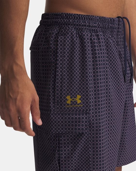 Men's UA Holiday Vibe Cargo Shorts Men's UA Holiday Vibe Cargo Shorts image number 3