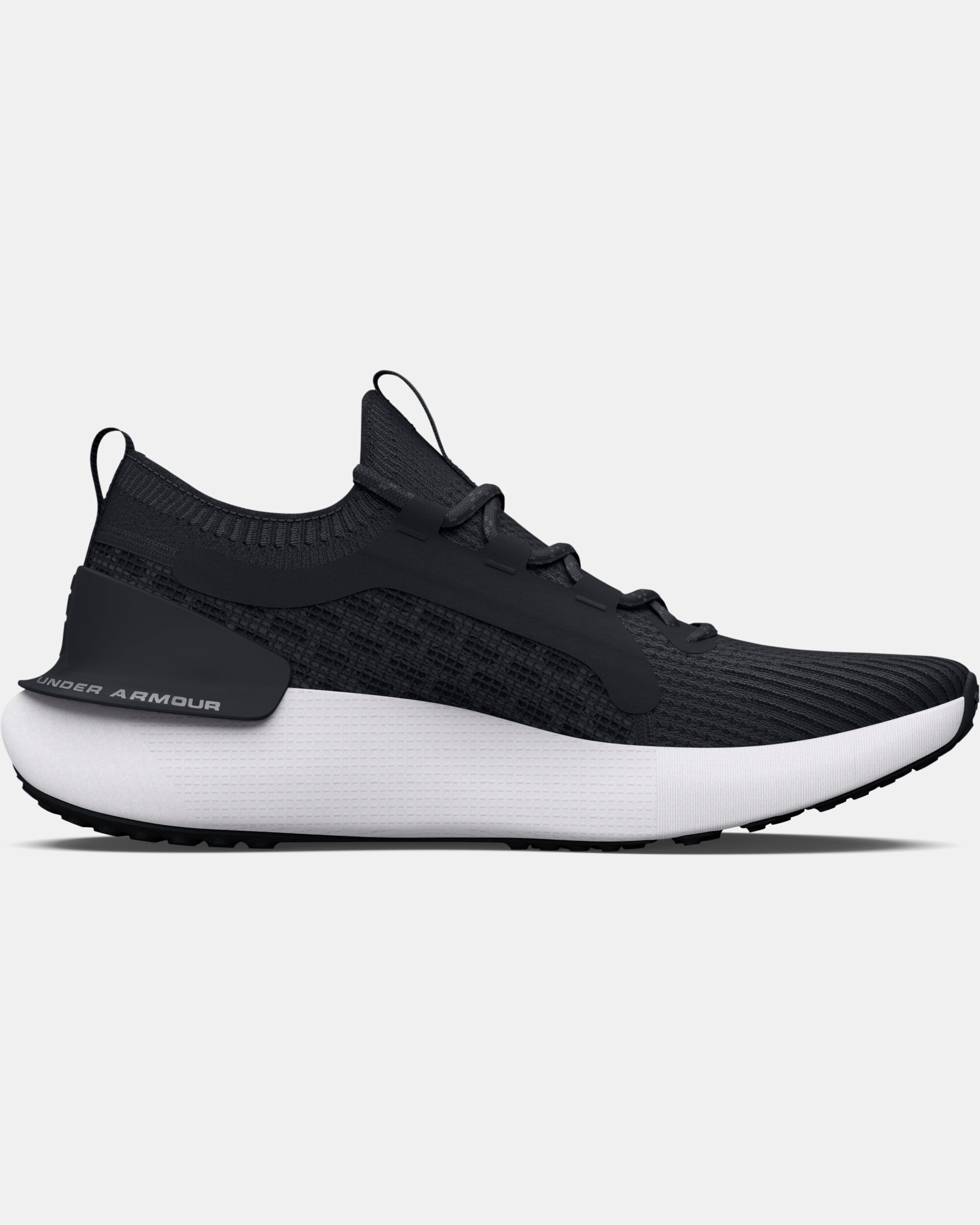 Under armour shop shoes uae