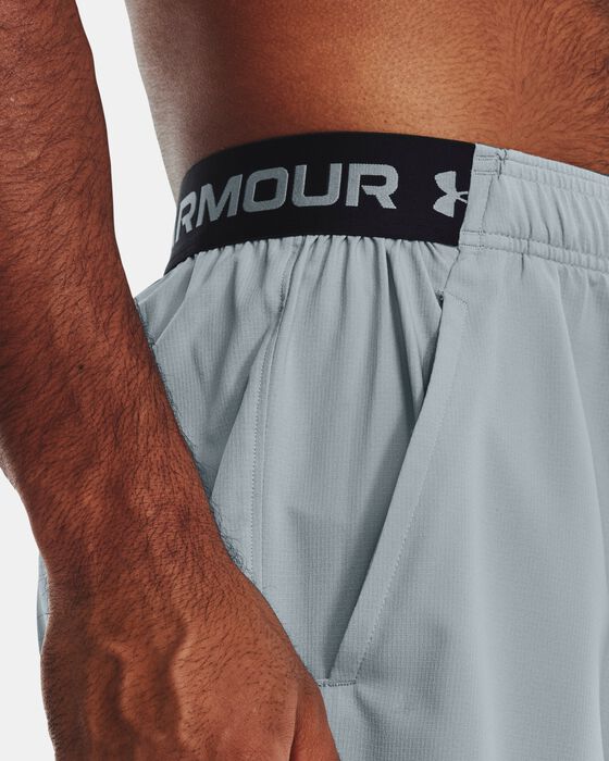 Men's UA Vanish Woven Shorts image number 3