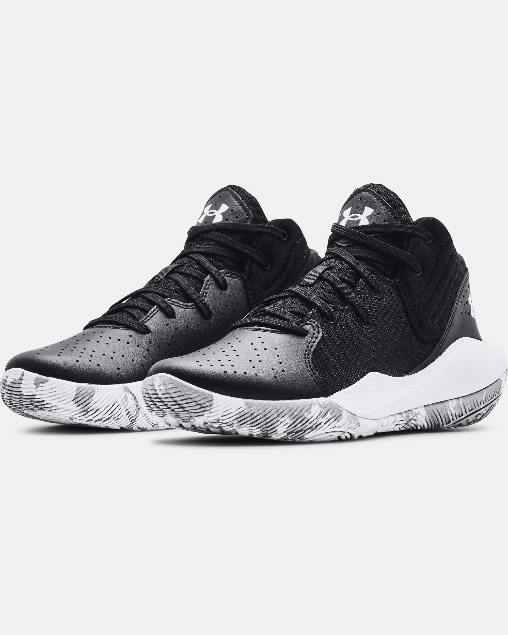 Ua jet mid discount basketball shoes
