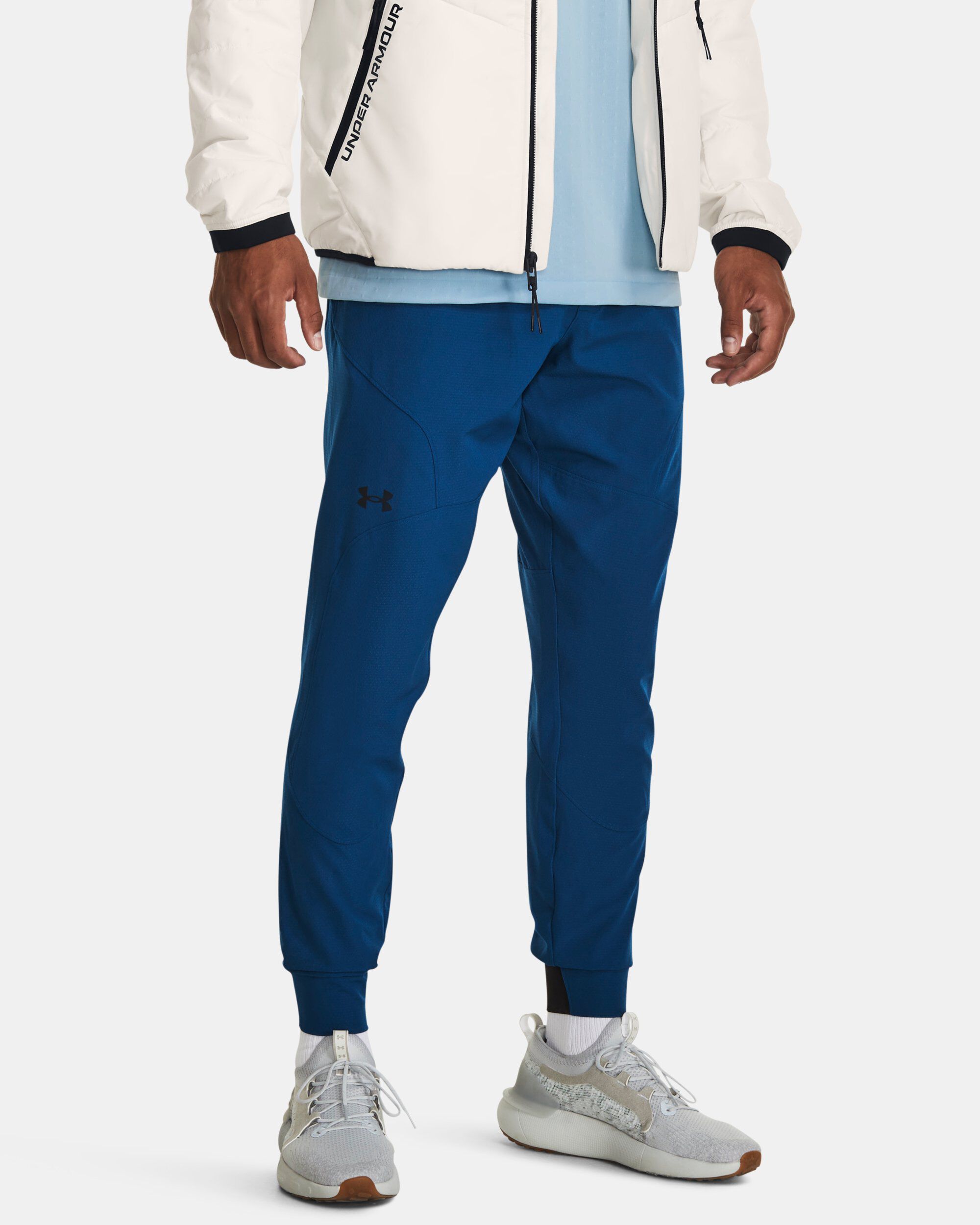 Under armour store jogging pants