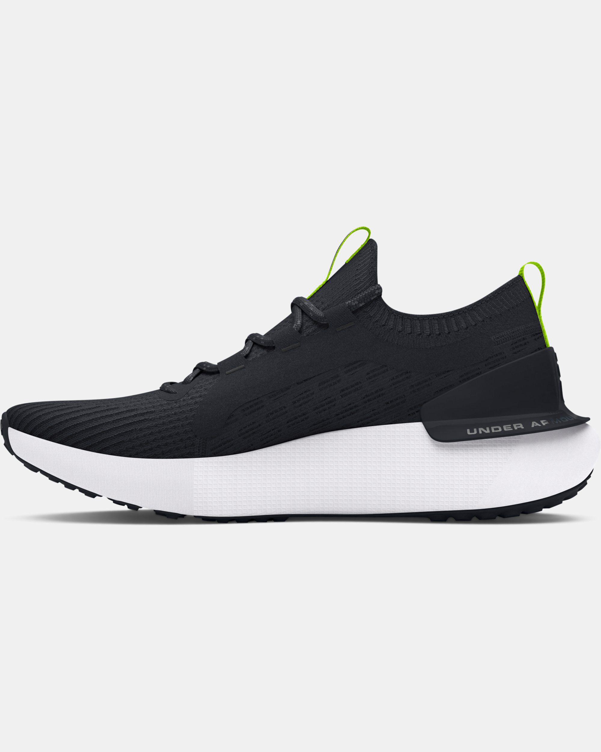 Sports shoes top under 200