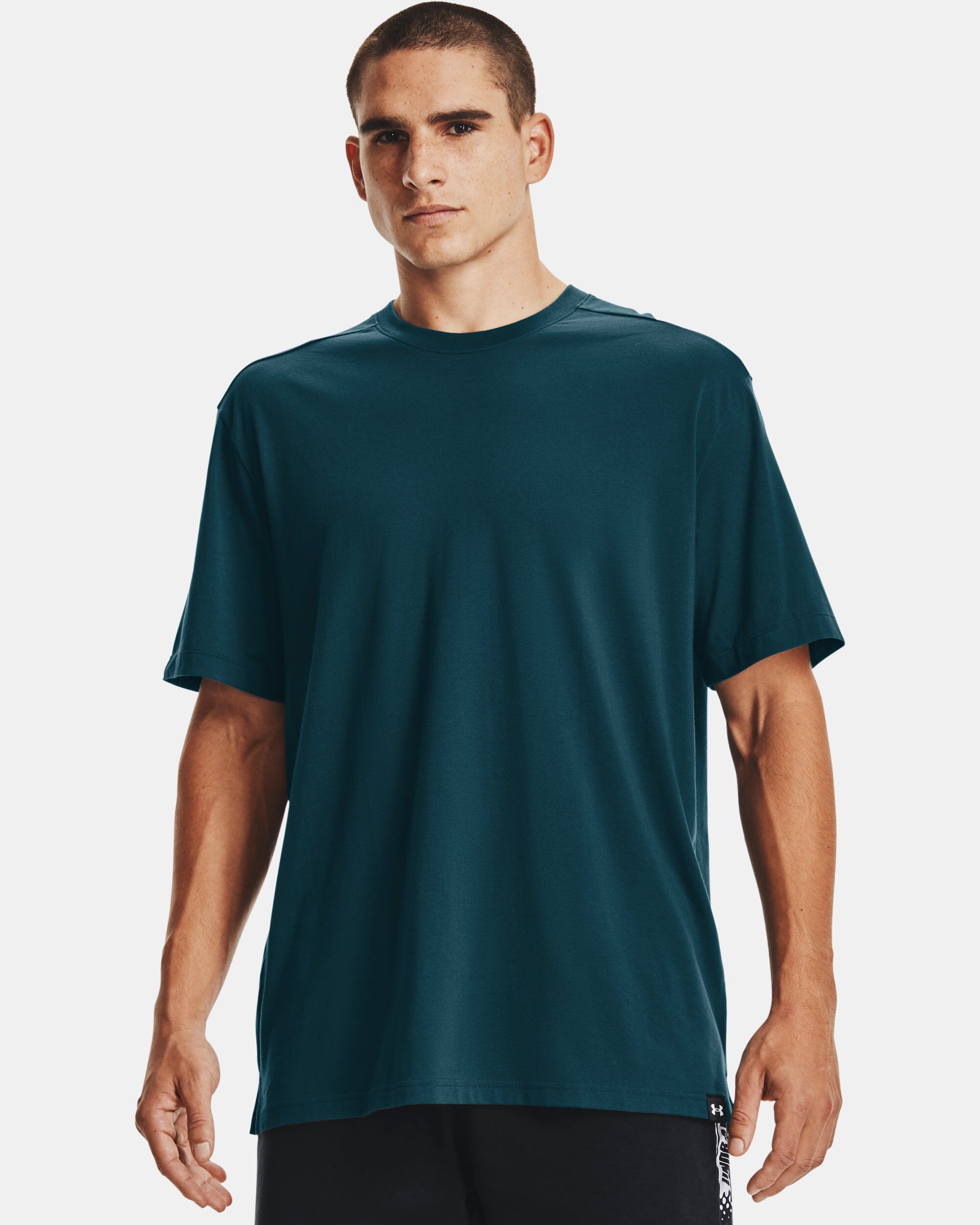 Under armour best sale baseline t shirt