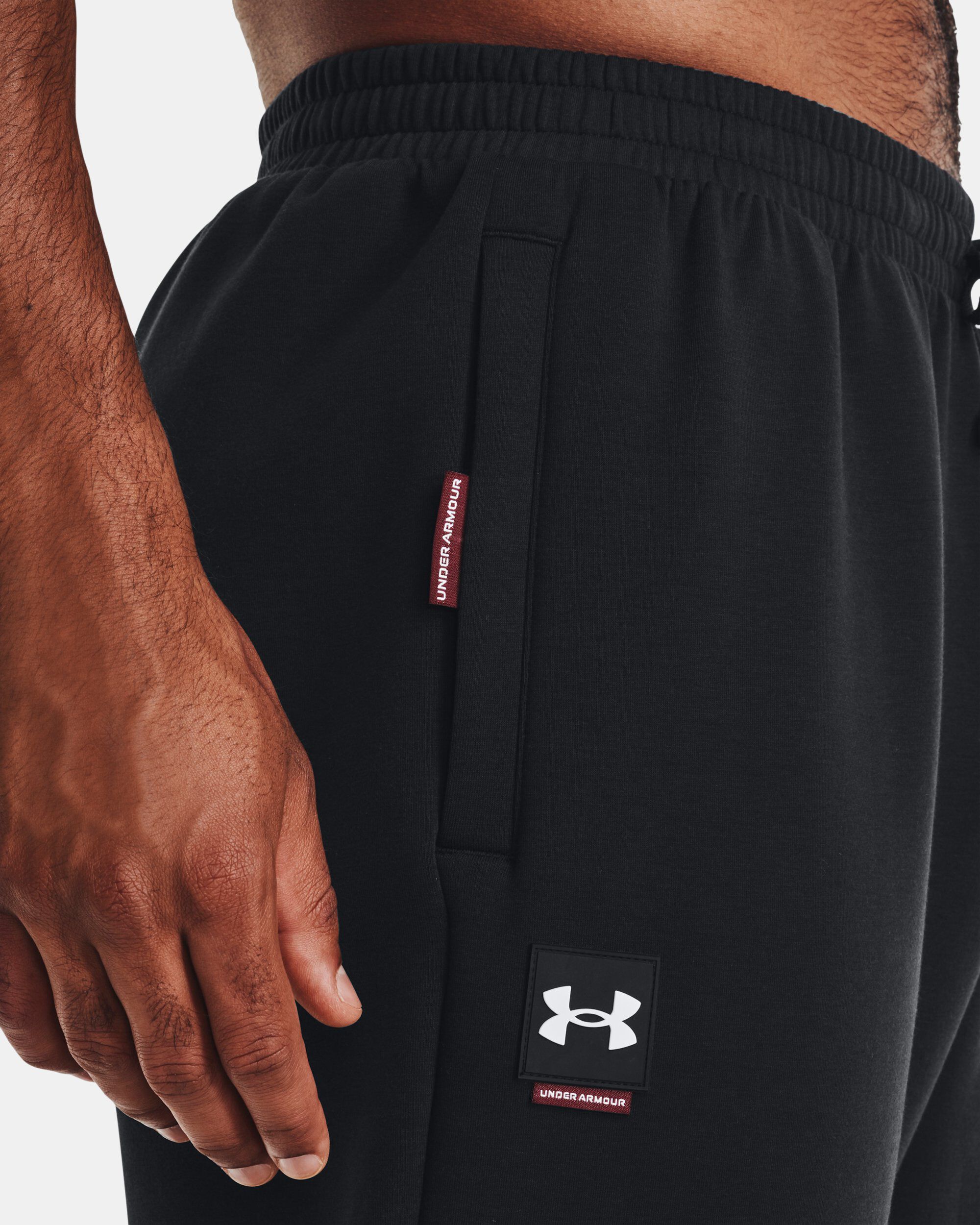 Buy Men s UA Summit Knit Joggers Black in Dubai UAE Under Armour