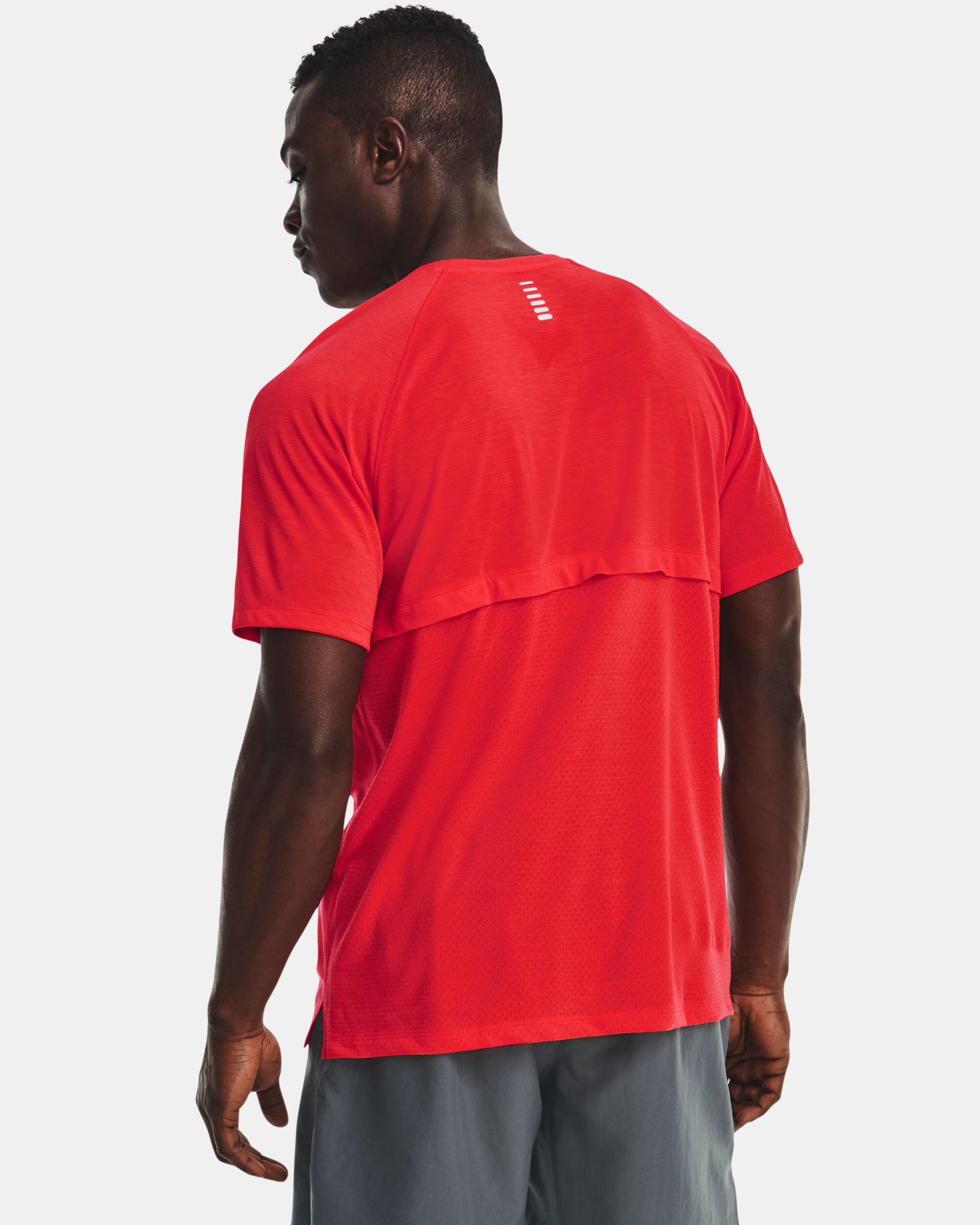 Men s UA Streaker Run Short Sleeve
