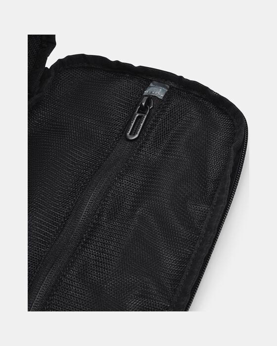 Unisex UA Contain Travel Kit image number 3