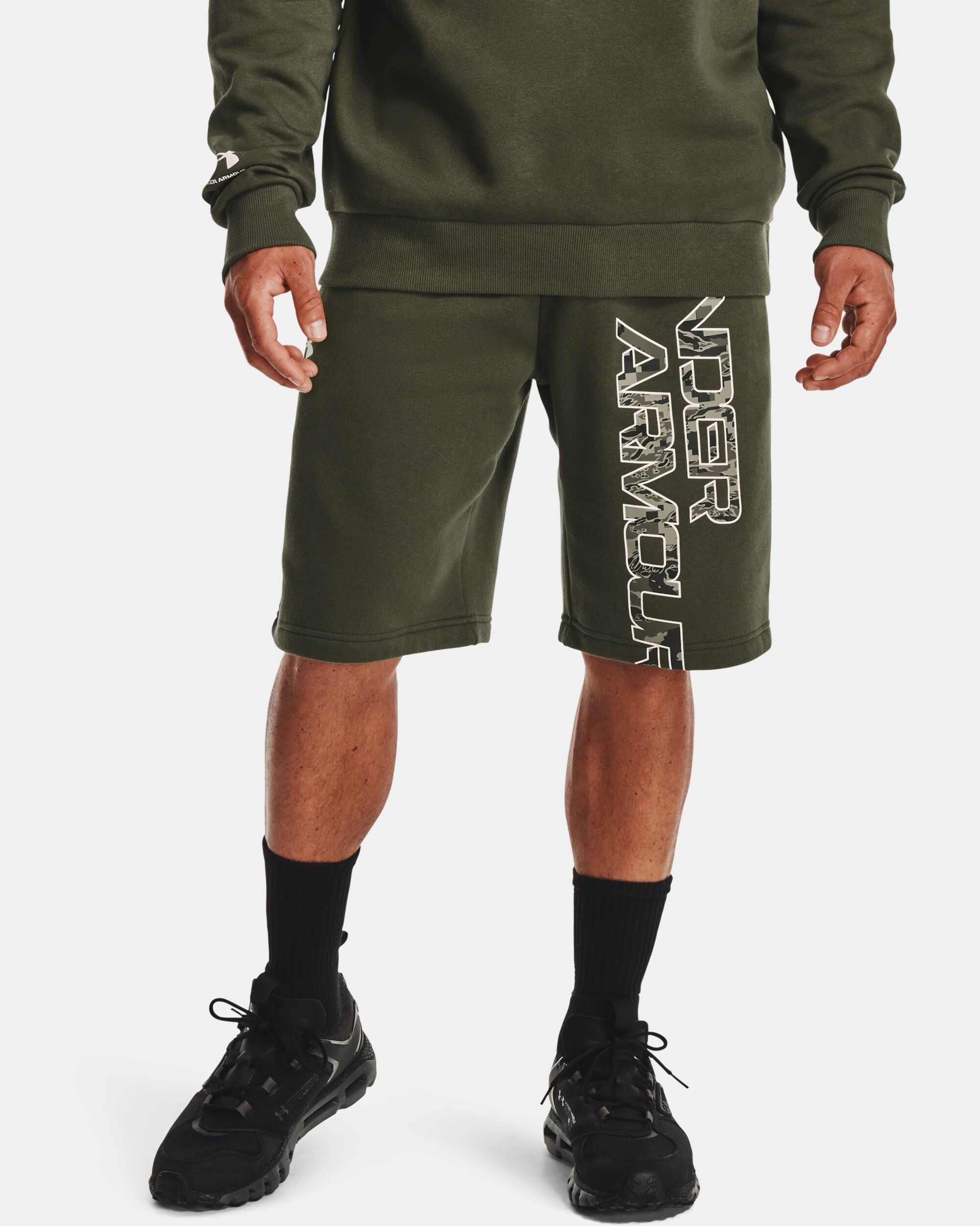 Under armour hot sale camo fleece shorts