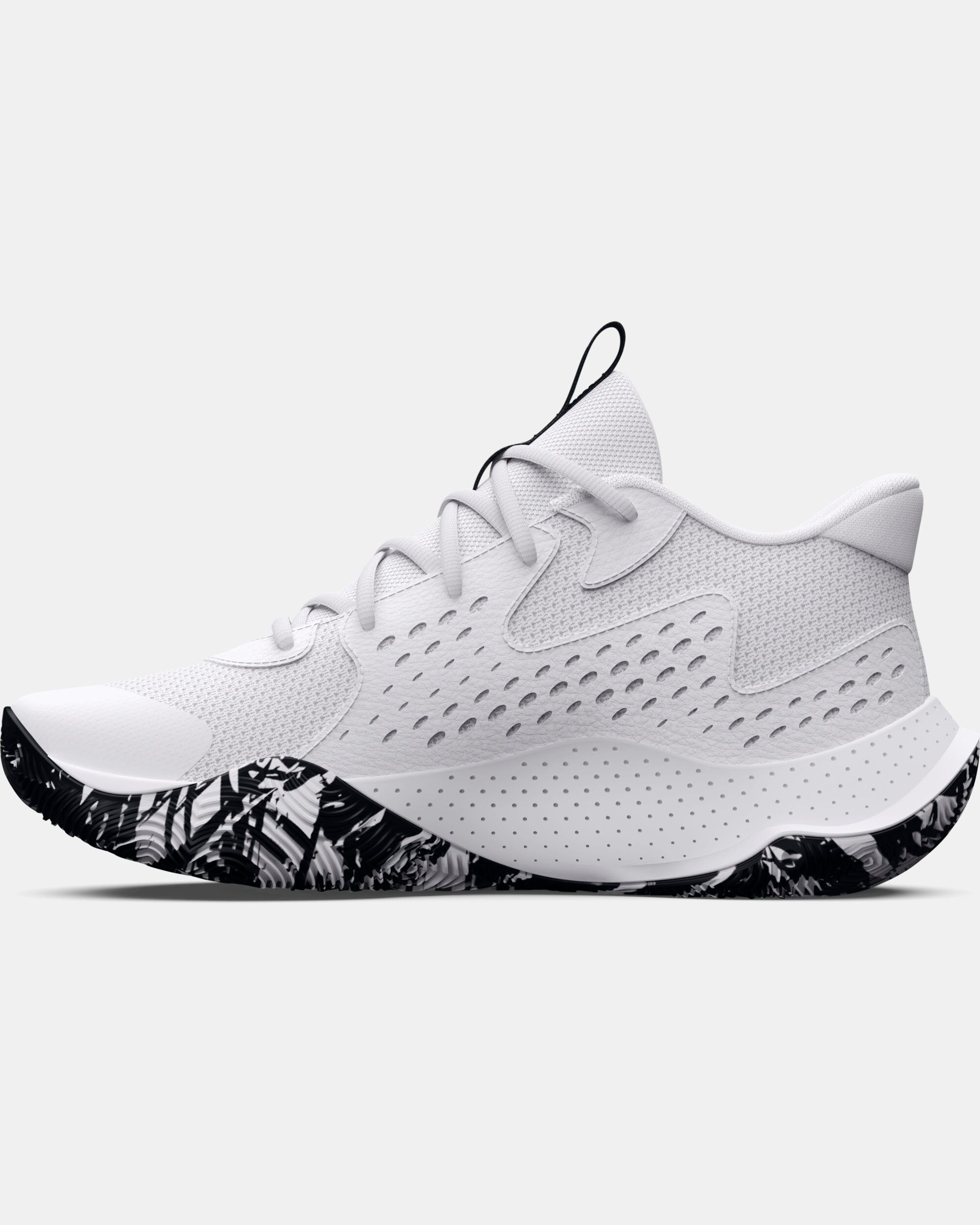 Basketball shoes shop price