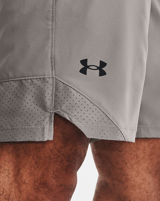 Men's UA Vanish Woven Shorts image number 3