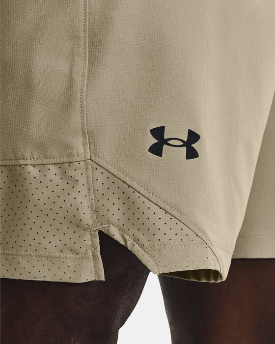 Men's UA Vanish Woven Shorts image number 3