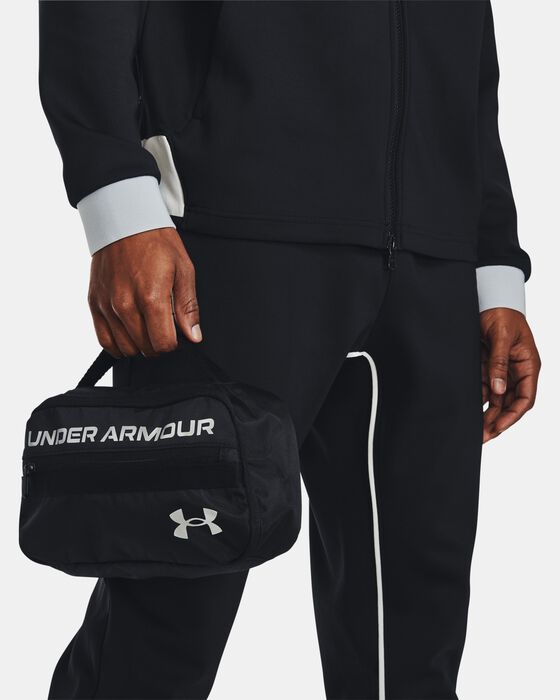 Unisex UA Contain Travel Kit image number 5