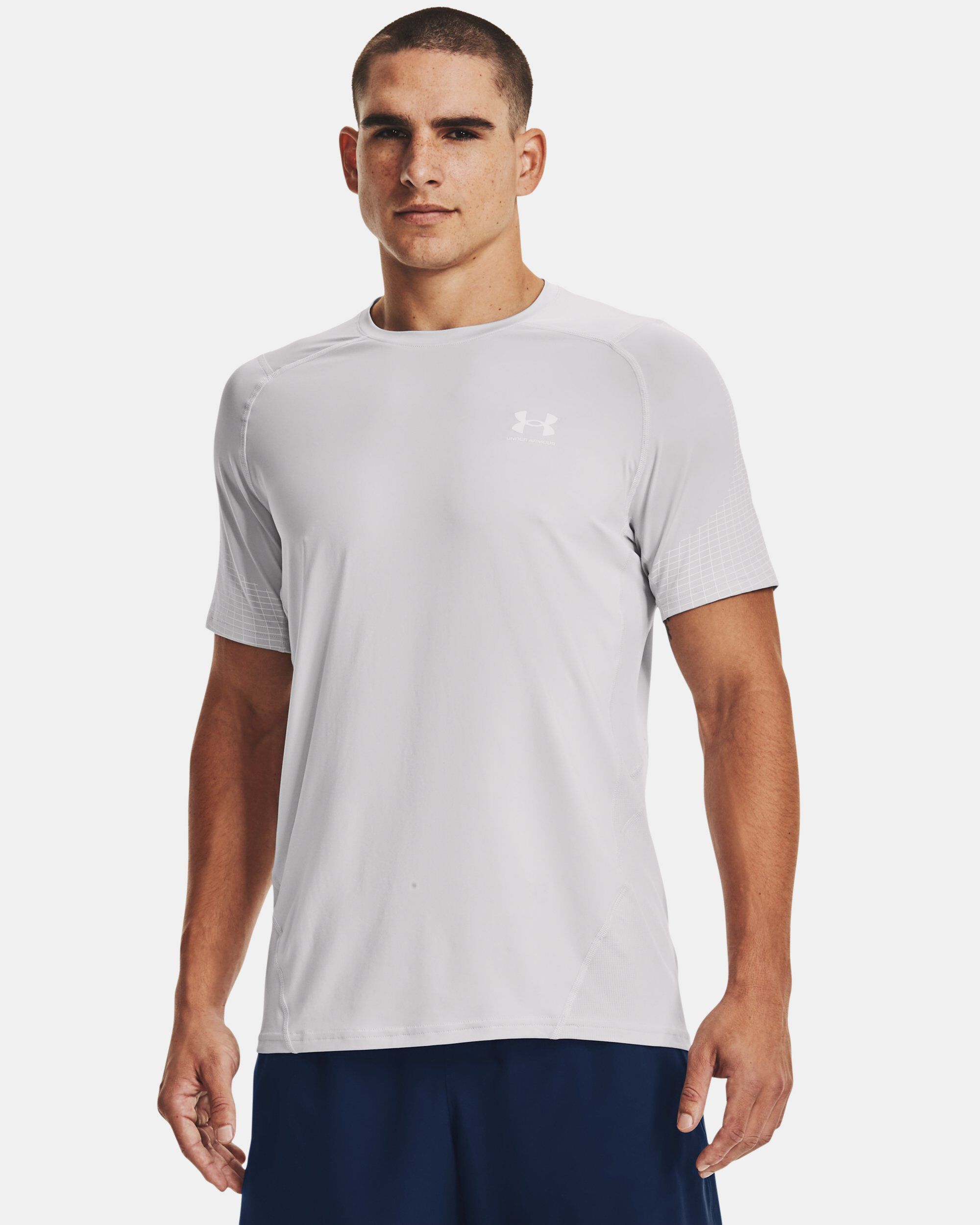 Buy Men s HeatGear Fitted Short Sleeve Grey in Dubai UAE Under Armour