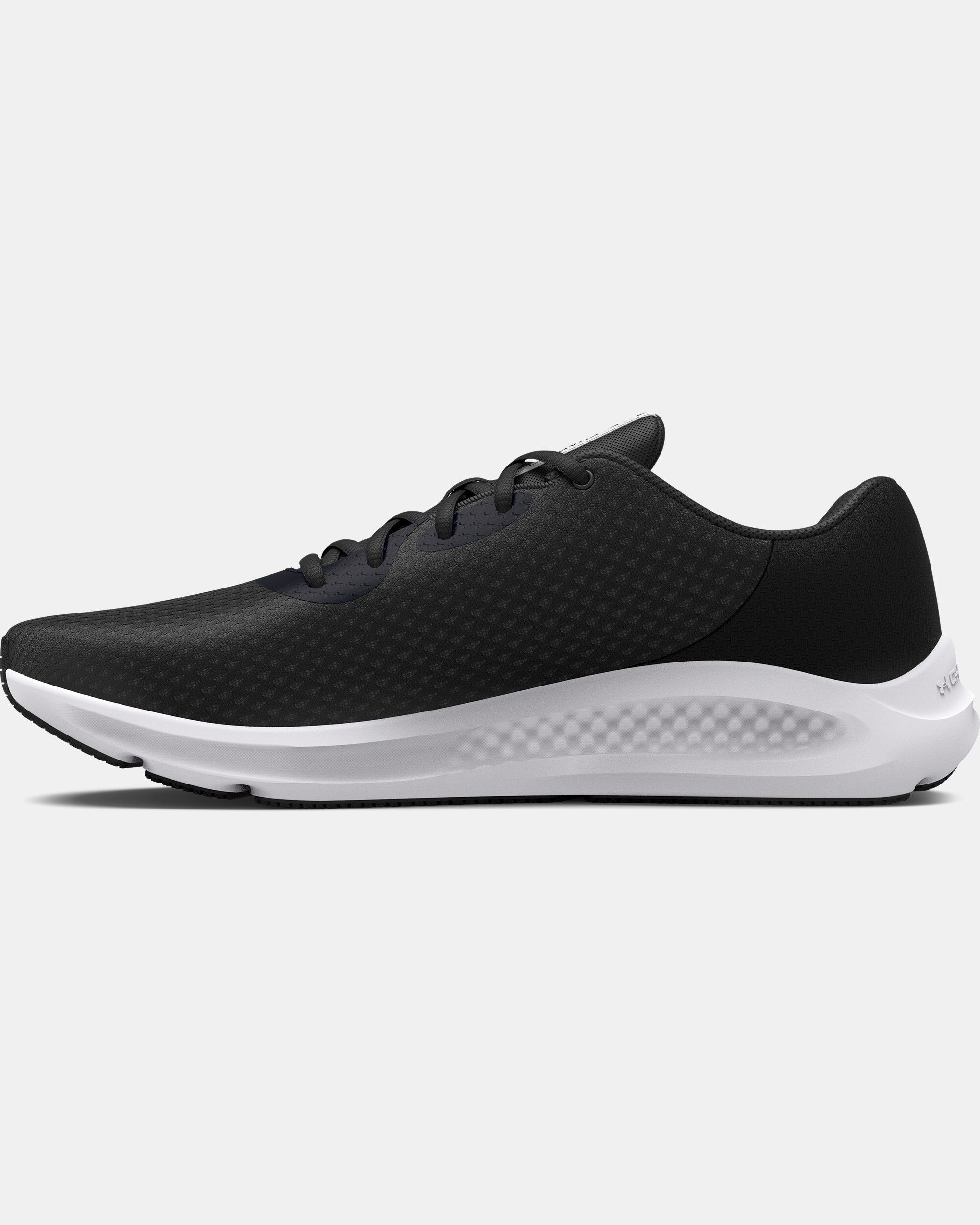 Under armour hotsell shoes dubai