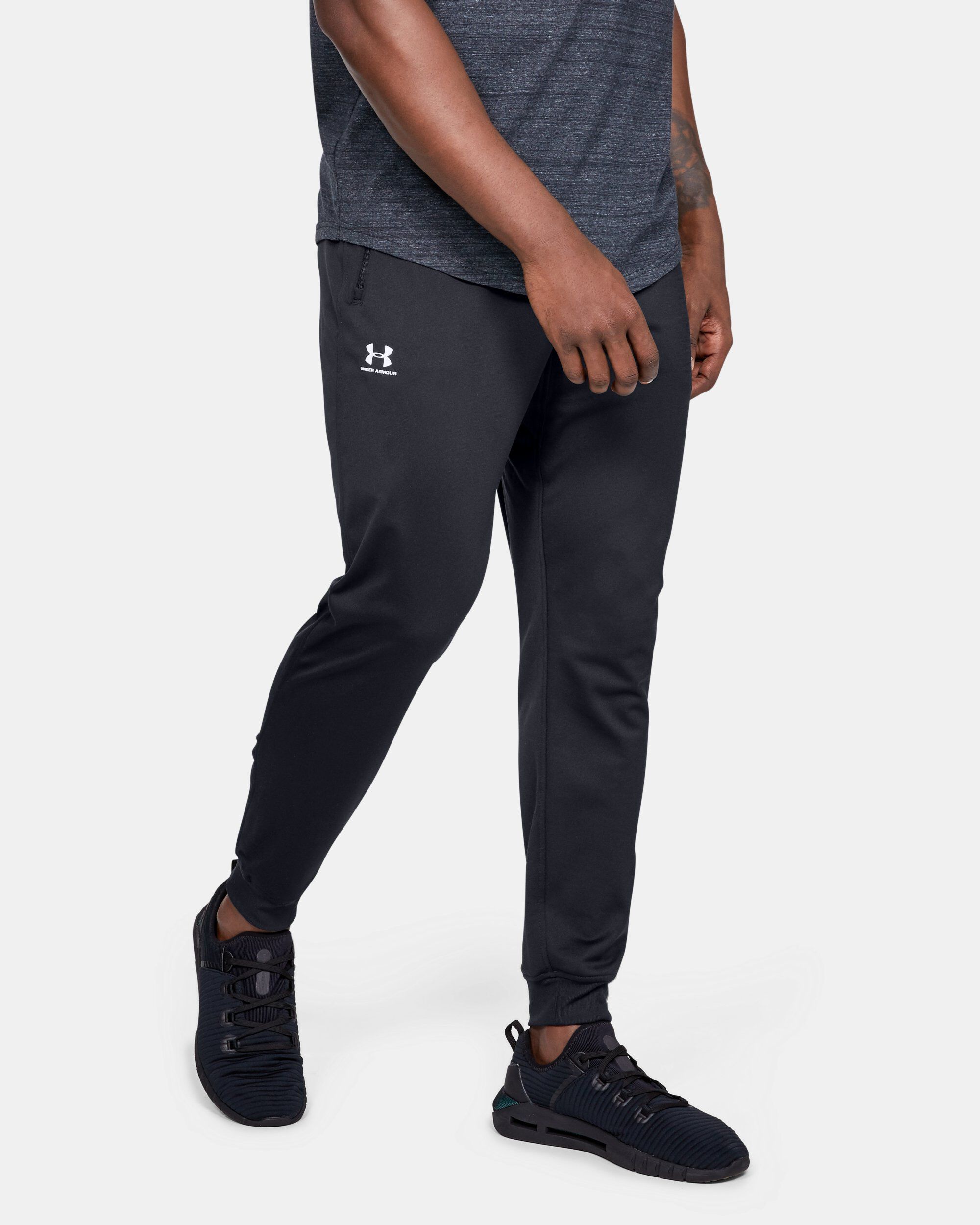 Under armour store jogging pants