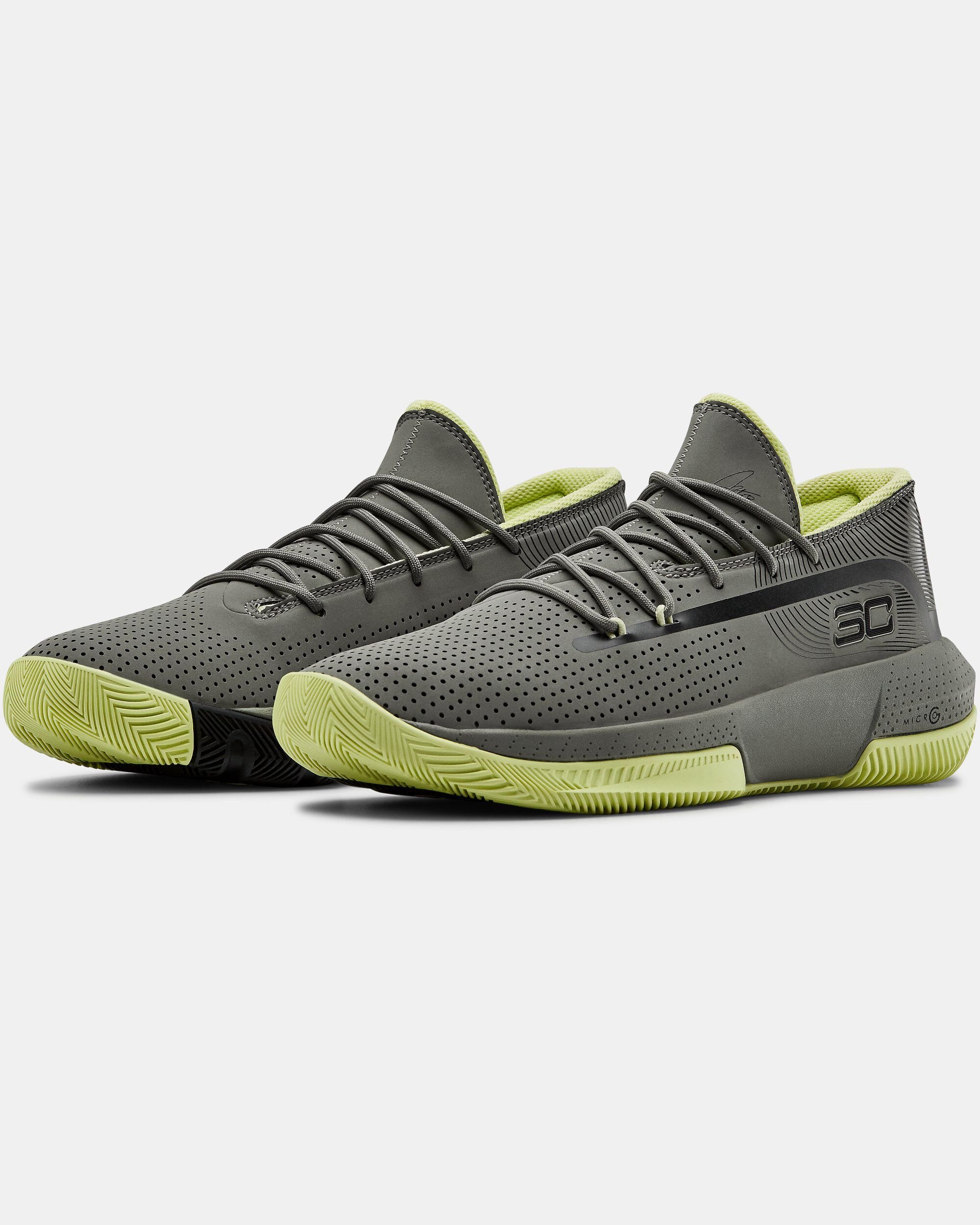 Under Armour Men s UA SC 3ZER0 III Basketball Shoes Green in Dubai