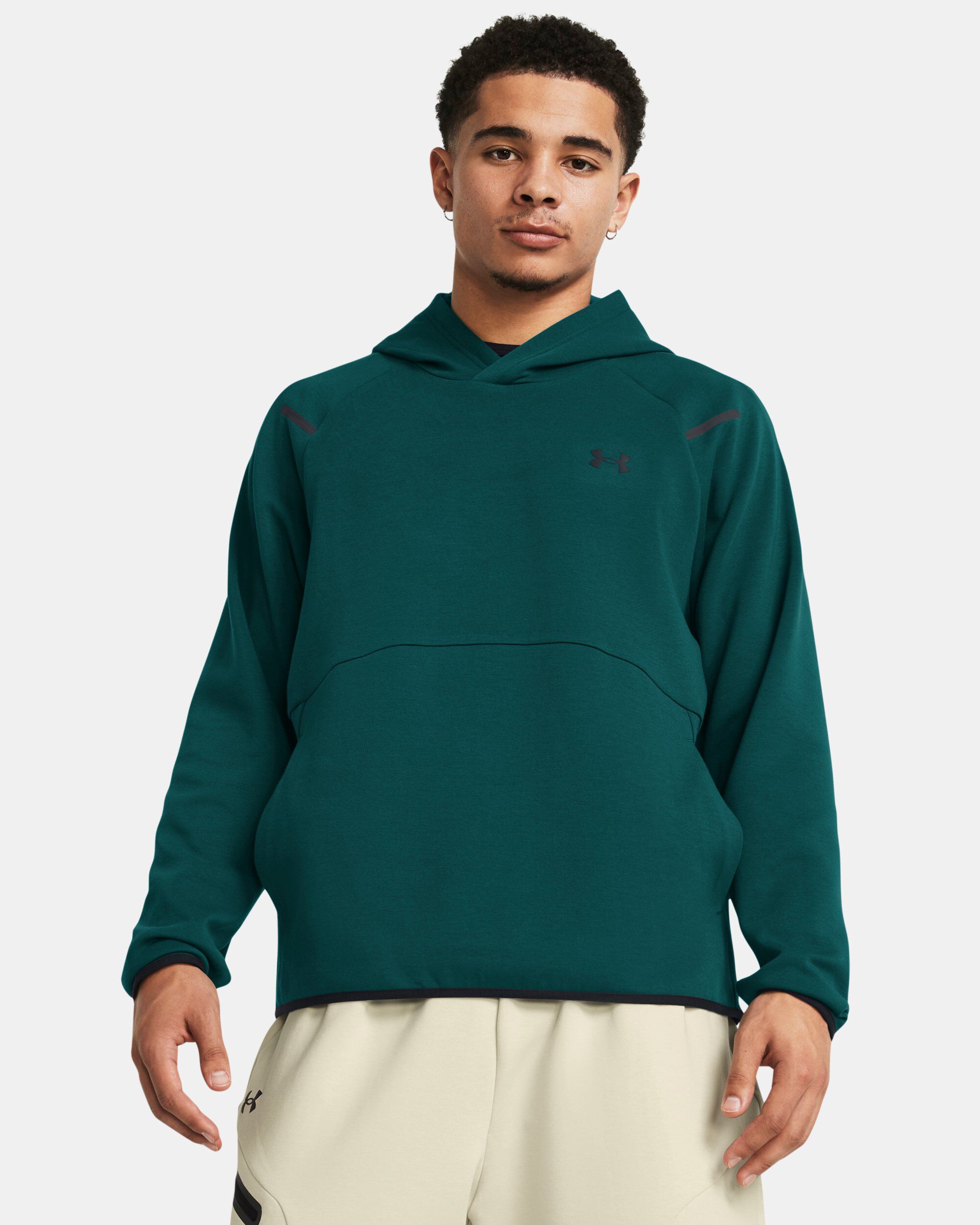 Under armour shop black hoodie