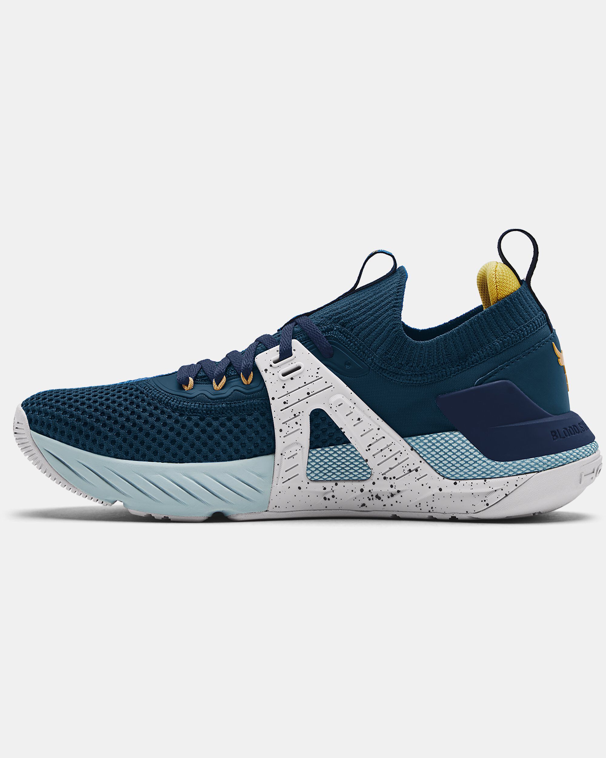 Under armour outlet shoes dubai