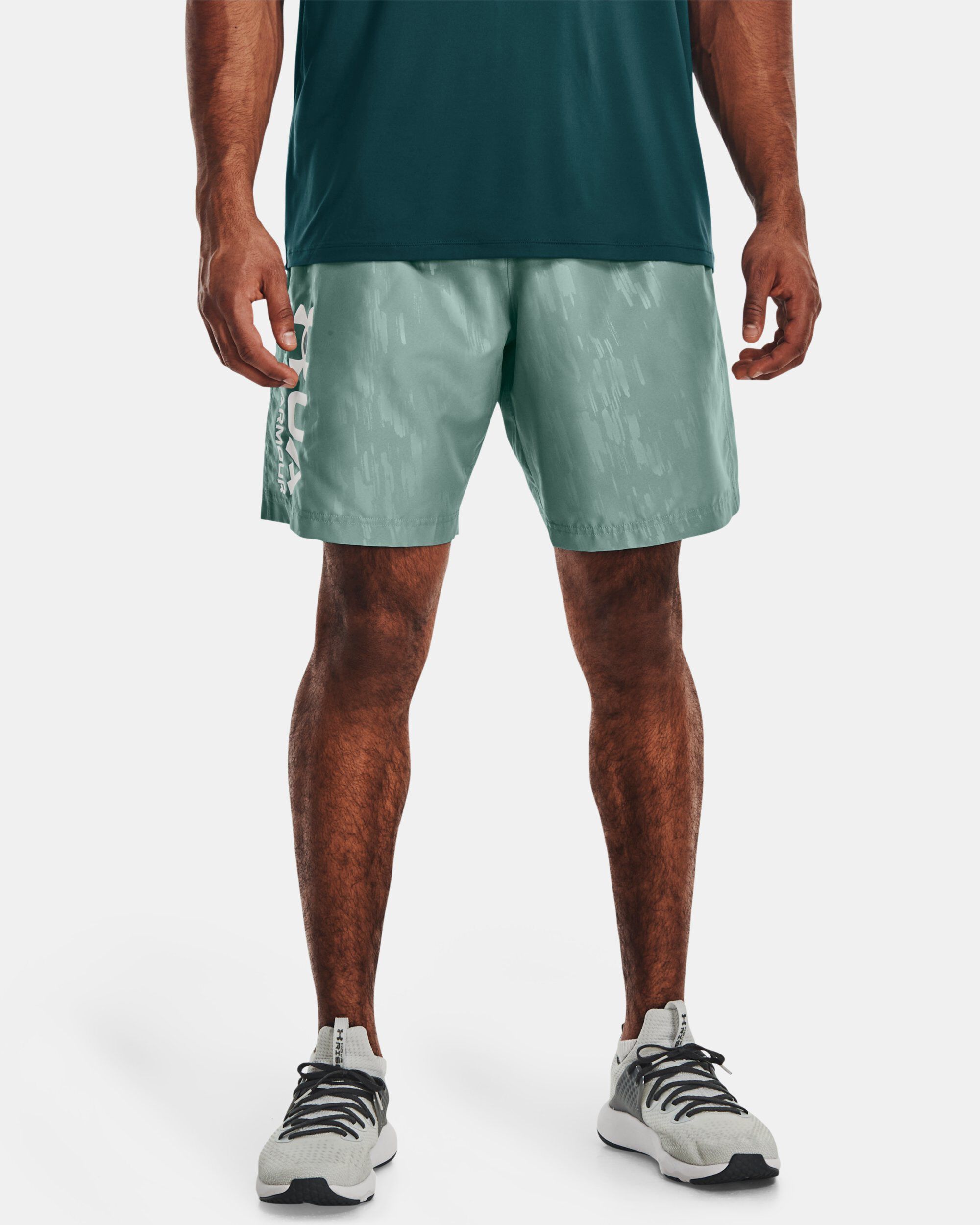 Men's under armour woven graphic shop emboss shorts