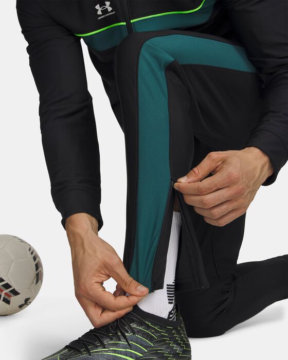 UA Challenger image number 3