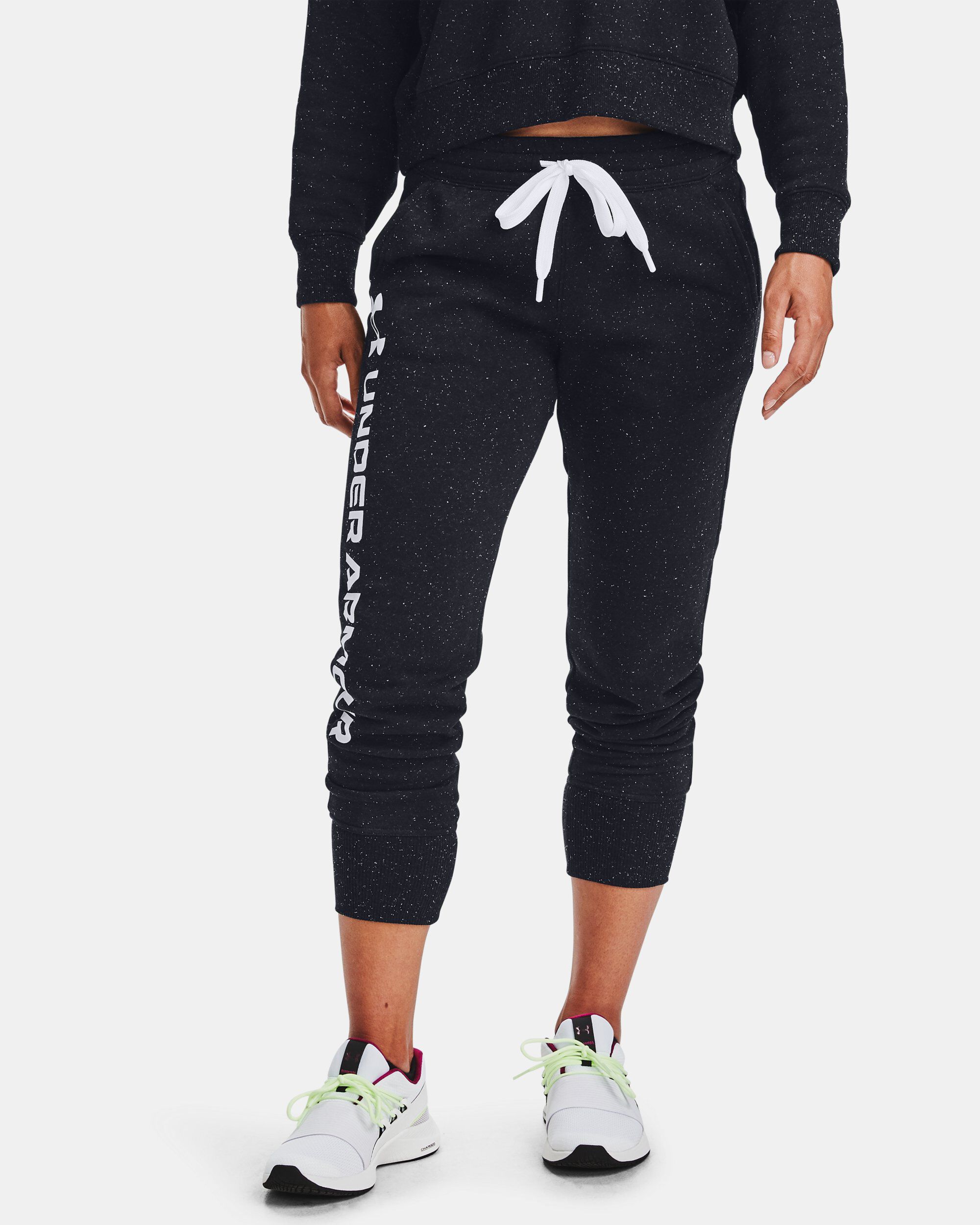 Under armour deals joggers canada