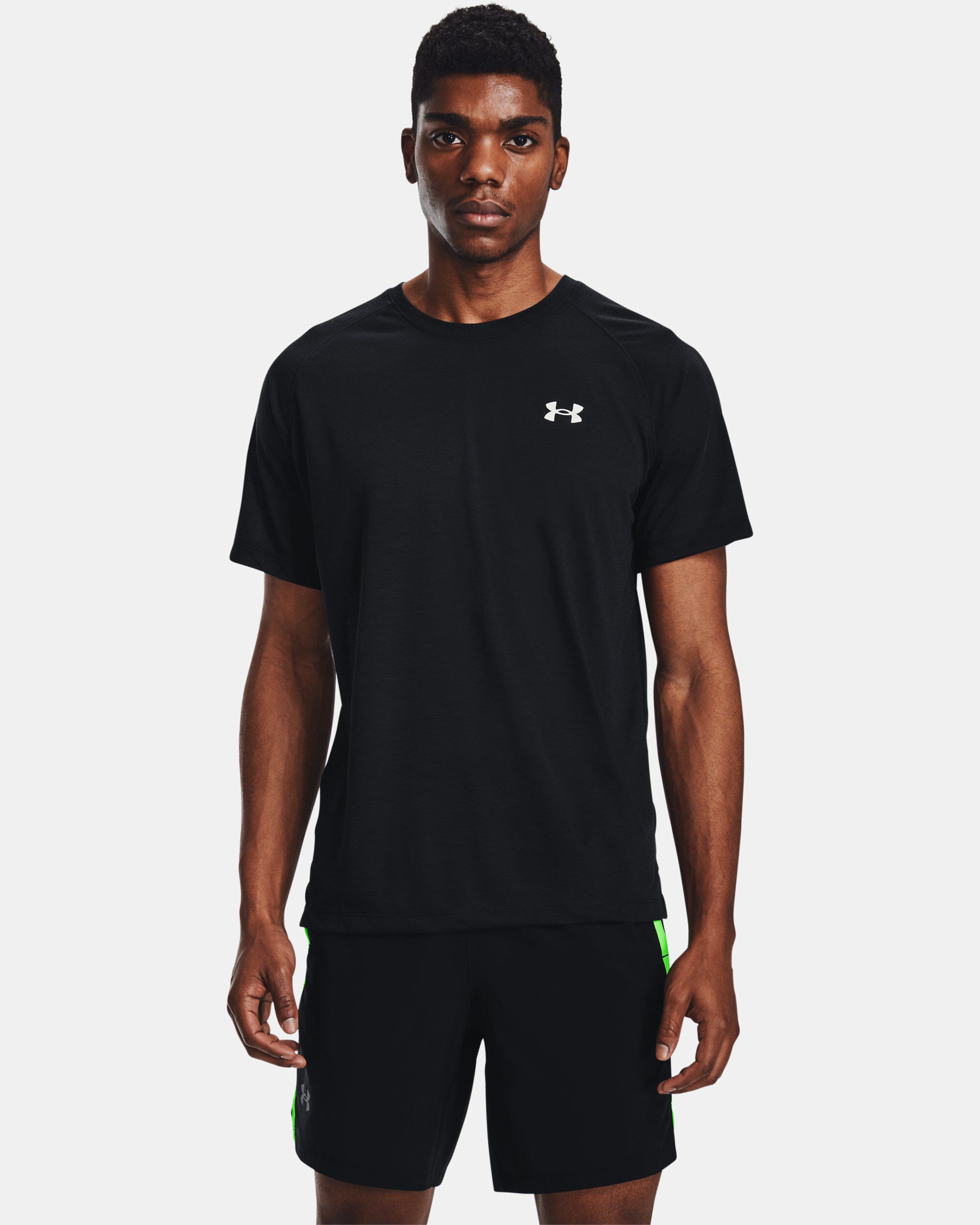 Under armour running streaker 2.0 shift joggers in black 2025