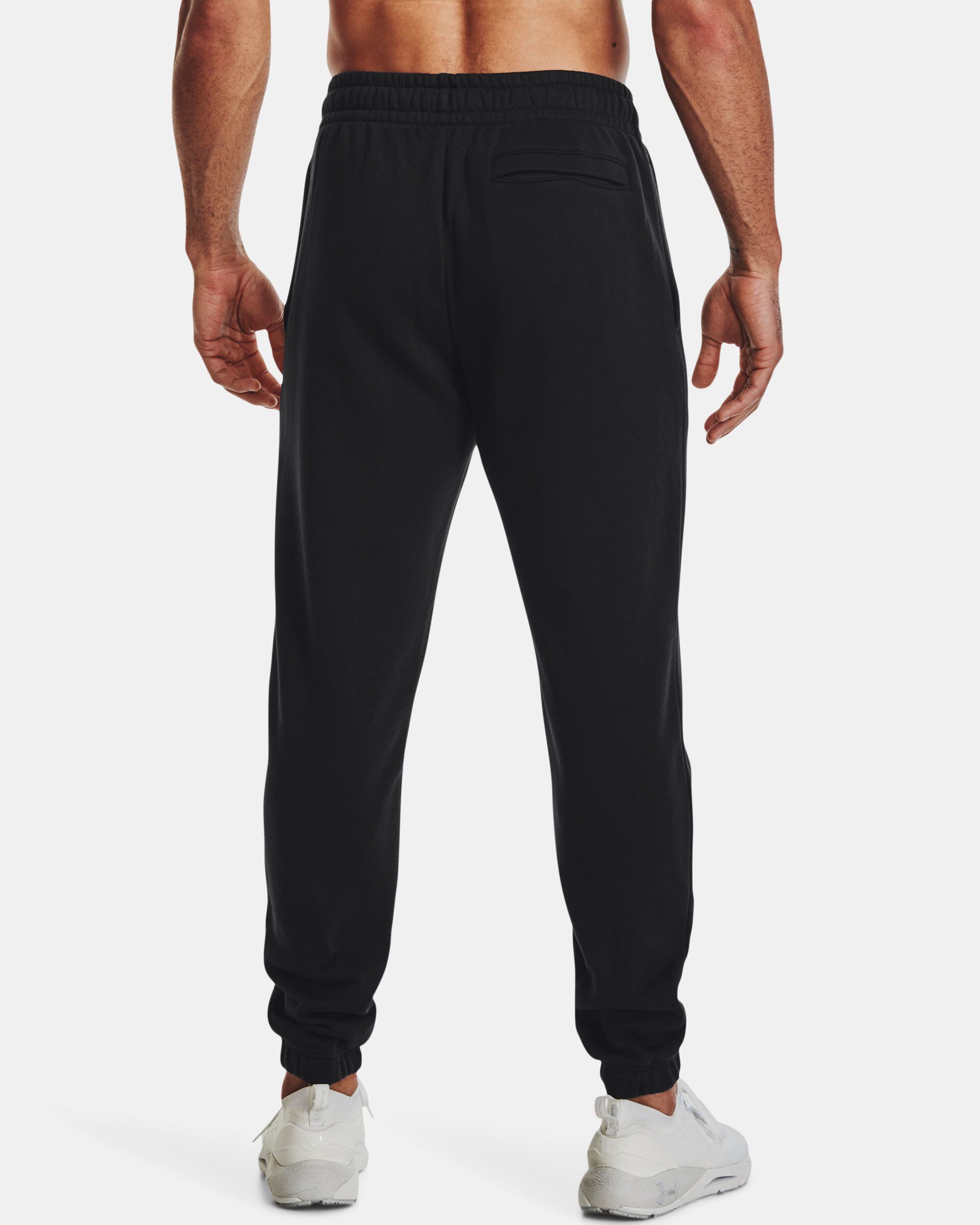 Men's under armour sweatpants deals