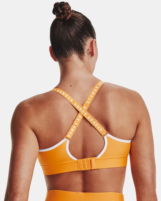 Women's UA Infinity Mid Covered Sports Bra image number 3