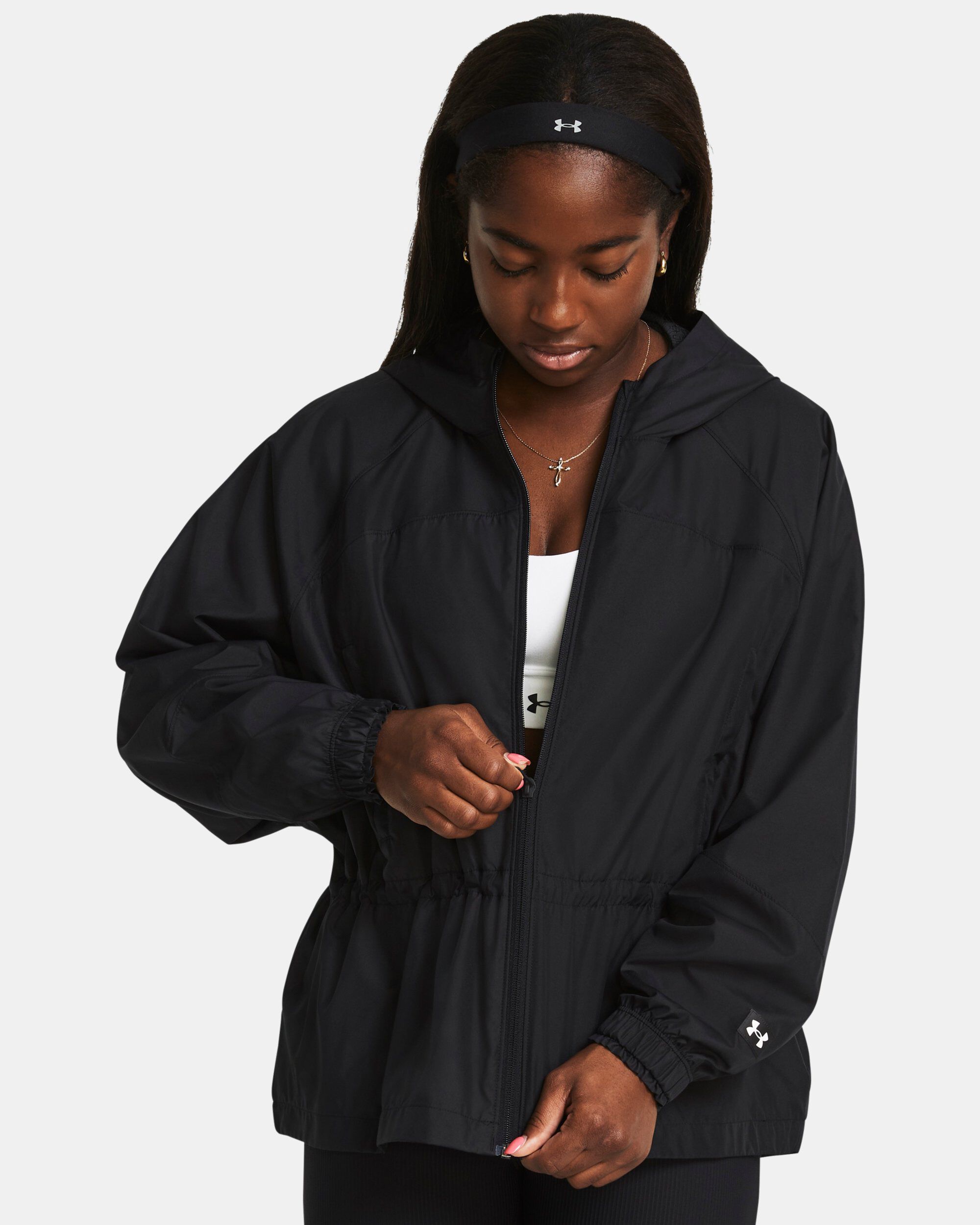 Buy Women s UA Vanish Elite Woven Full Zip Oversized Jacket Black in Dubai UAE Under Armour
