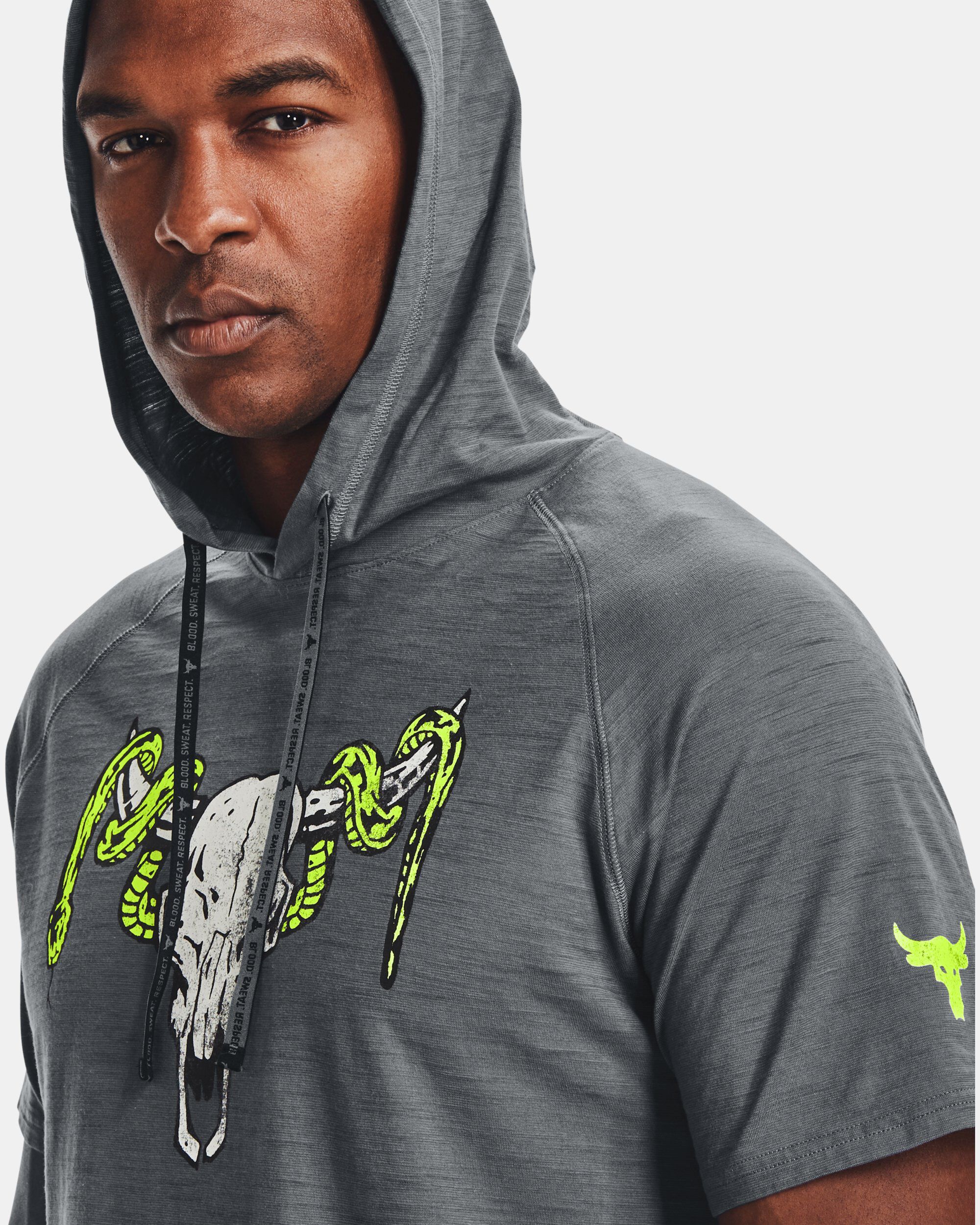 Buy Men s Project Rock Charged Cotton Short Sleeve Hoodie Grey in Dubai UAE Under Armour