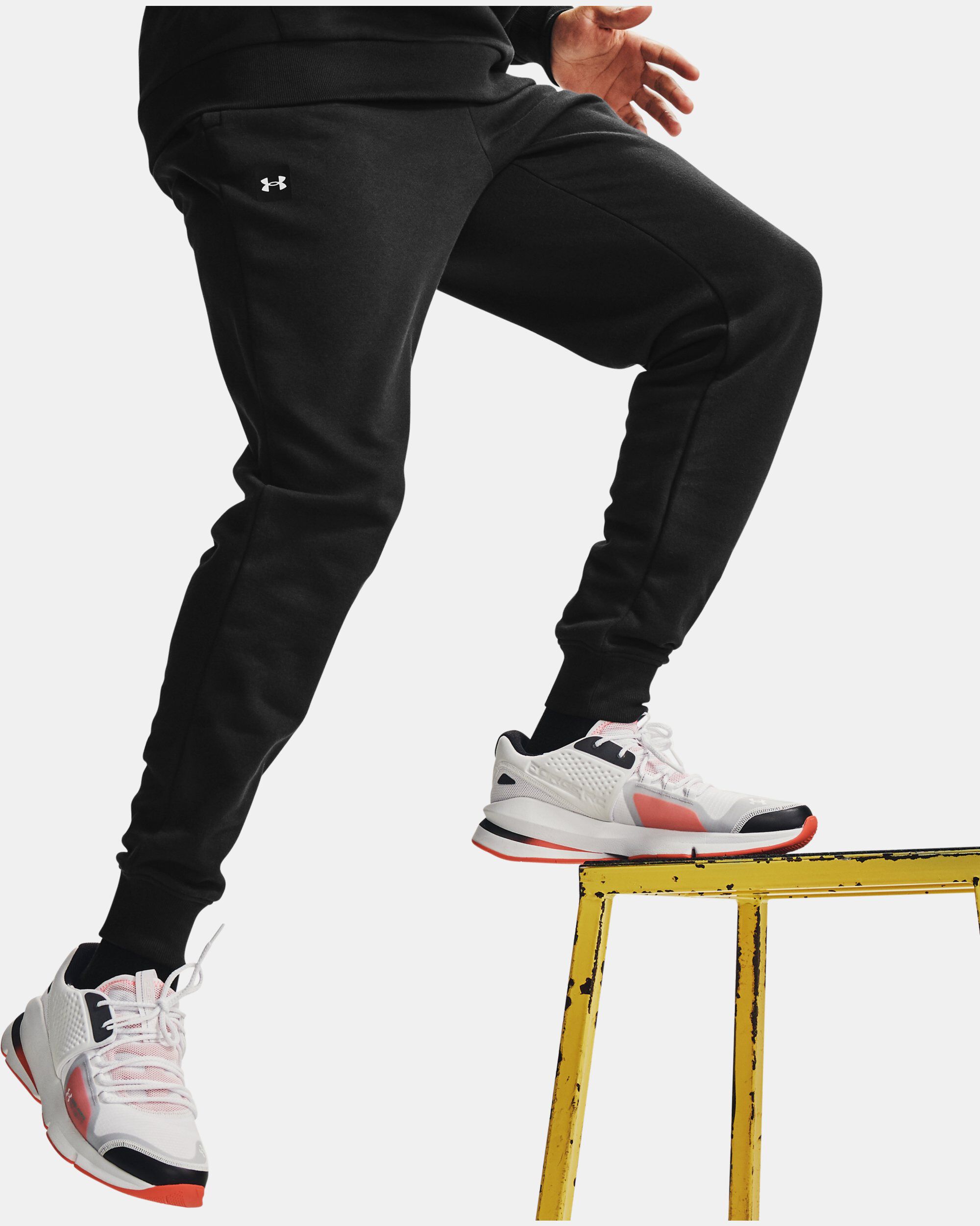 Under armour rival fleece deals joggers