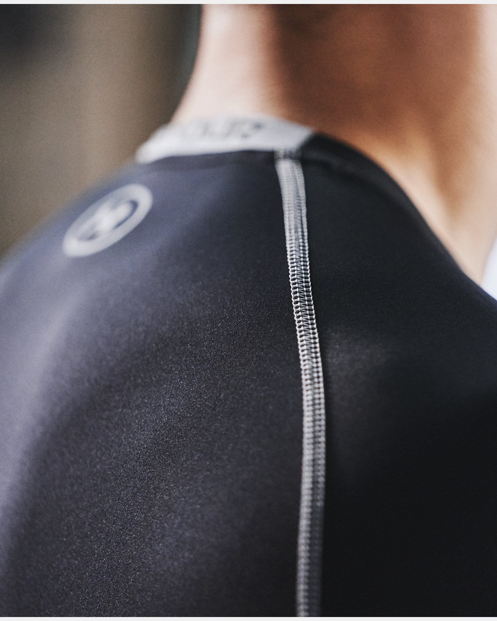 Under armour long shop sleeve compression shirt