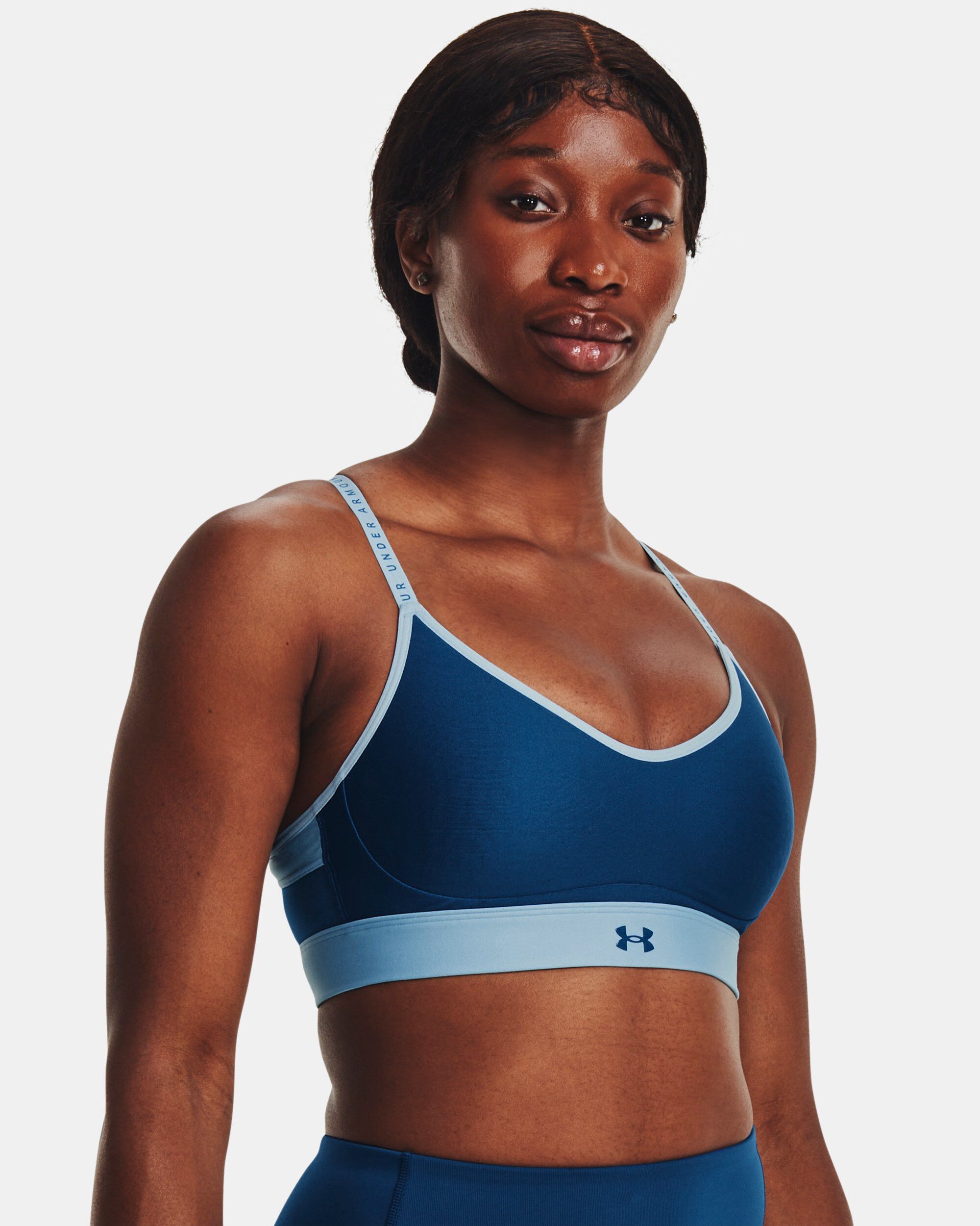 Under Armour Women s UA Infinity Low Covered Sports Bra Blue in