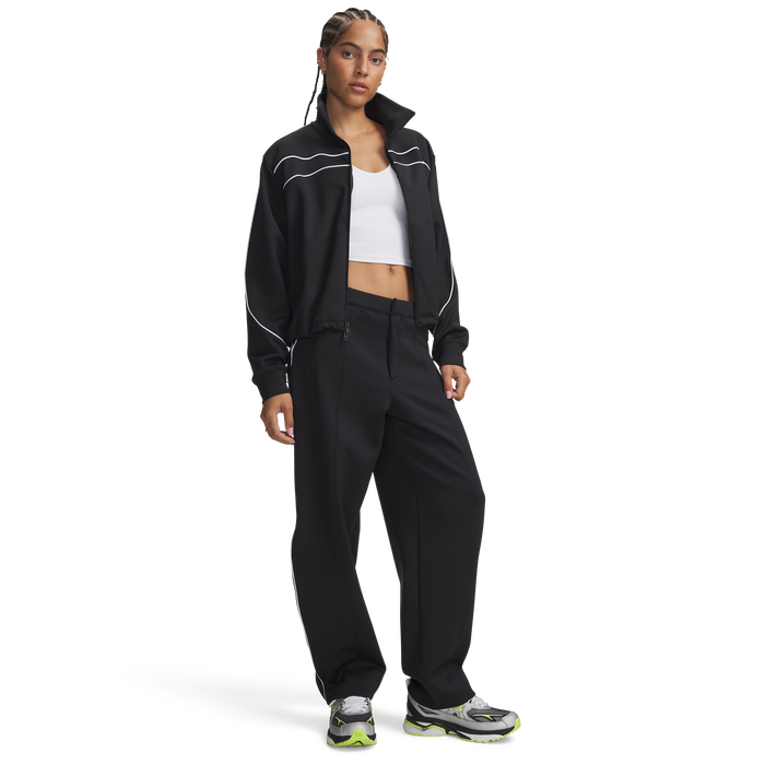UA Knit image number 1