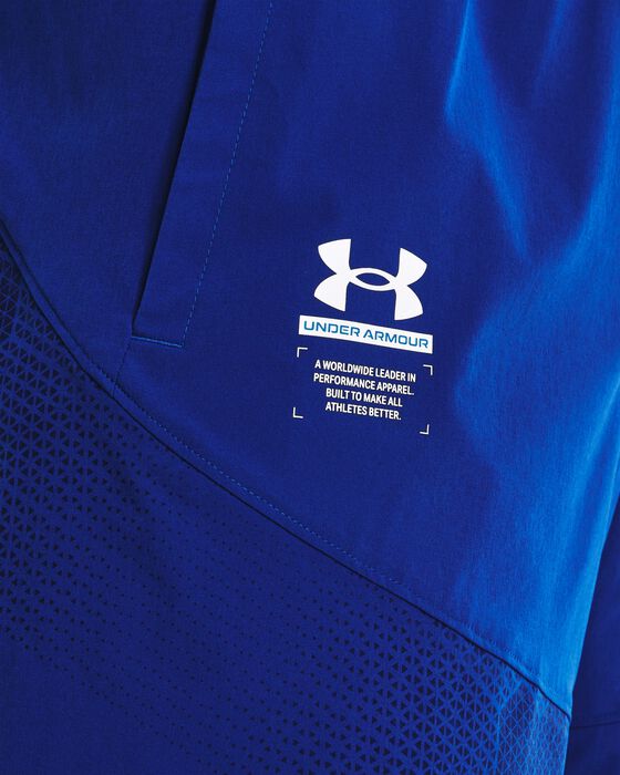 Men's UA ArmourPrint Woven Shorts image number 3
