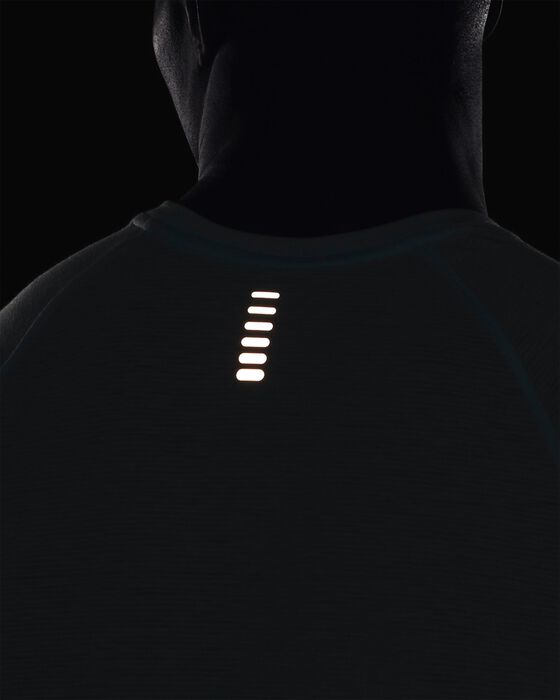 Men's UA Streaker Run Short Sleeve image number 3
