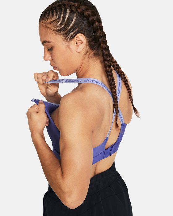 Women's UA Infinity 2.0 Mid Sports Bra image number 2