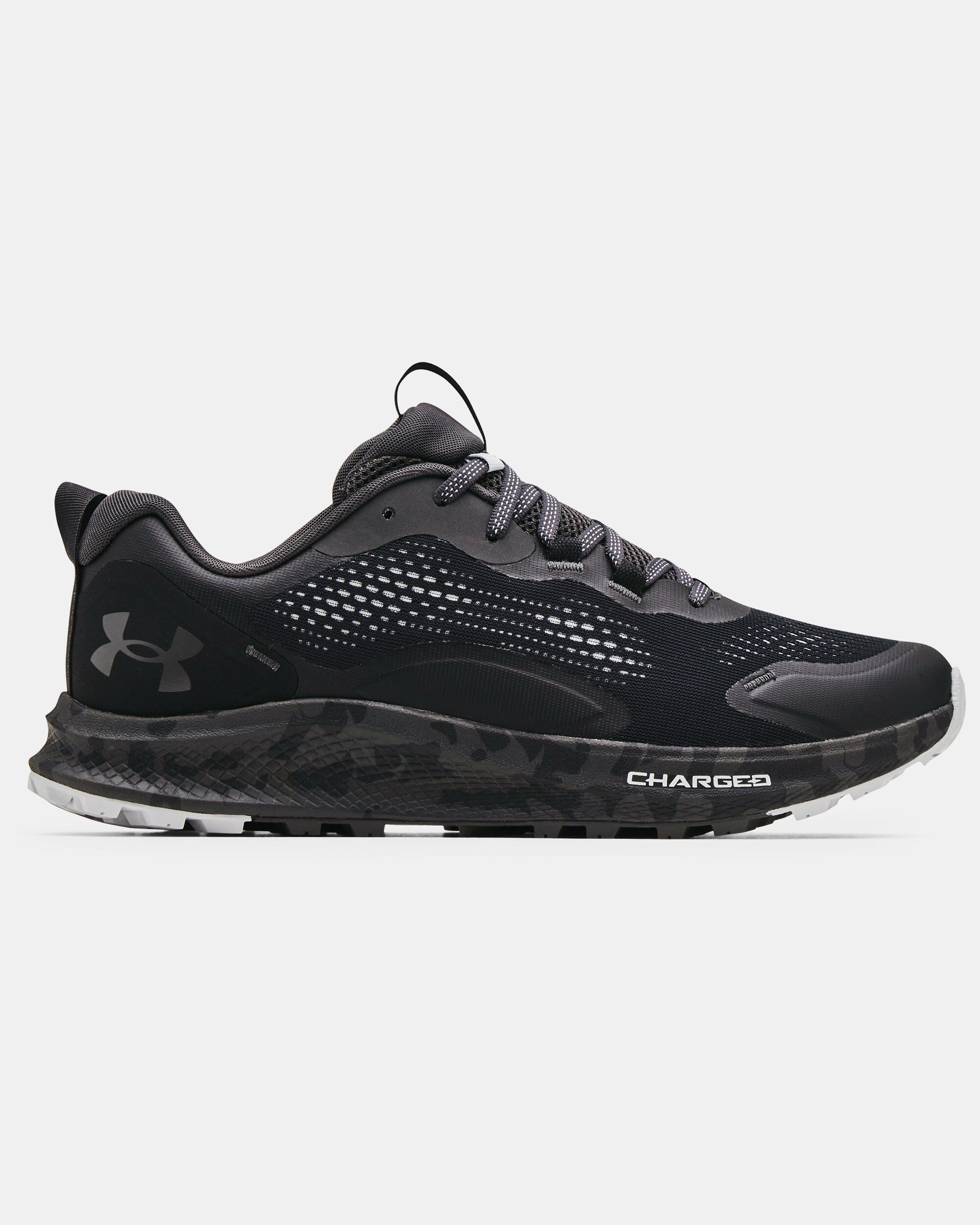 Under armour store shoes dubai