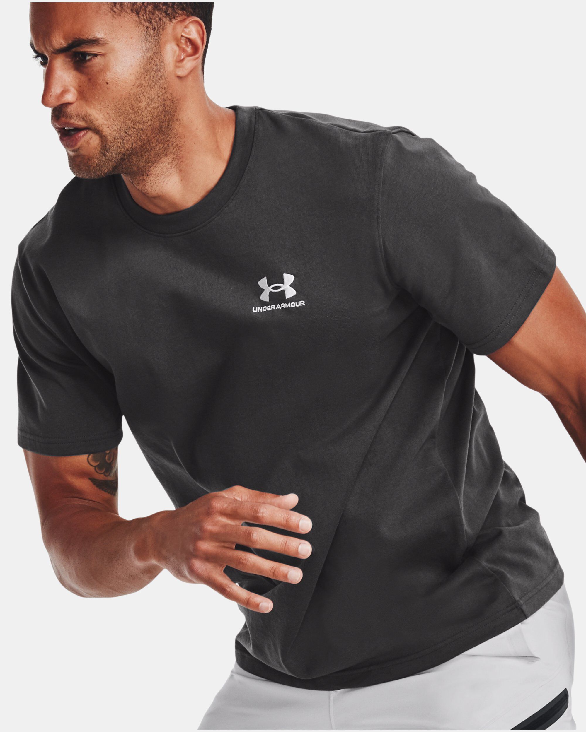 Embroidered under online armour