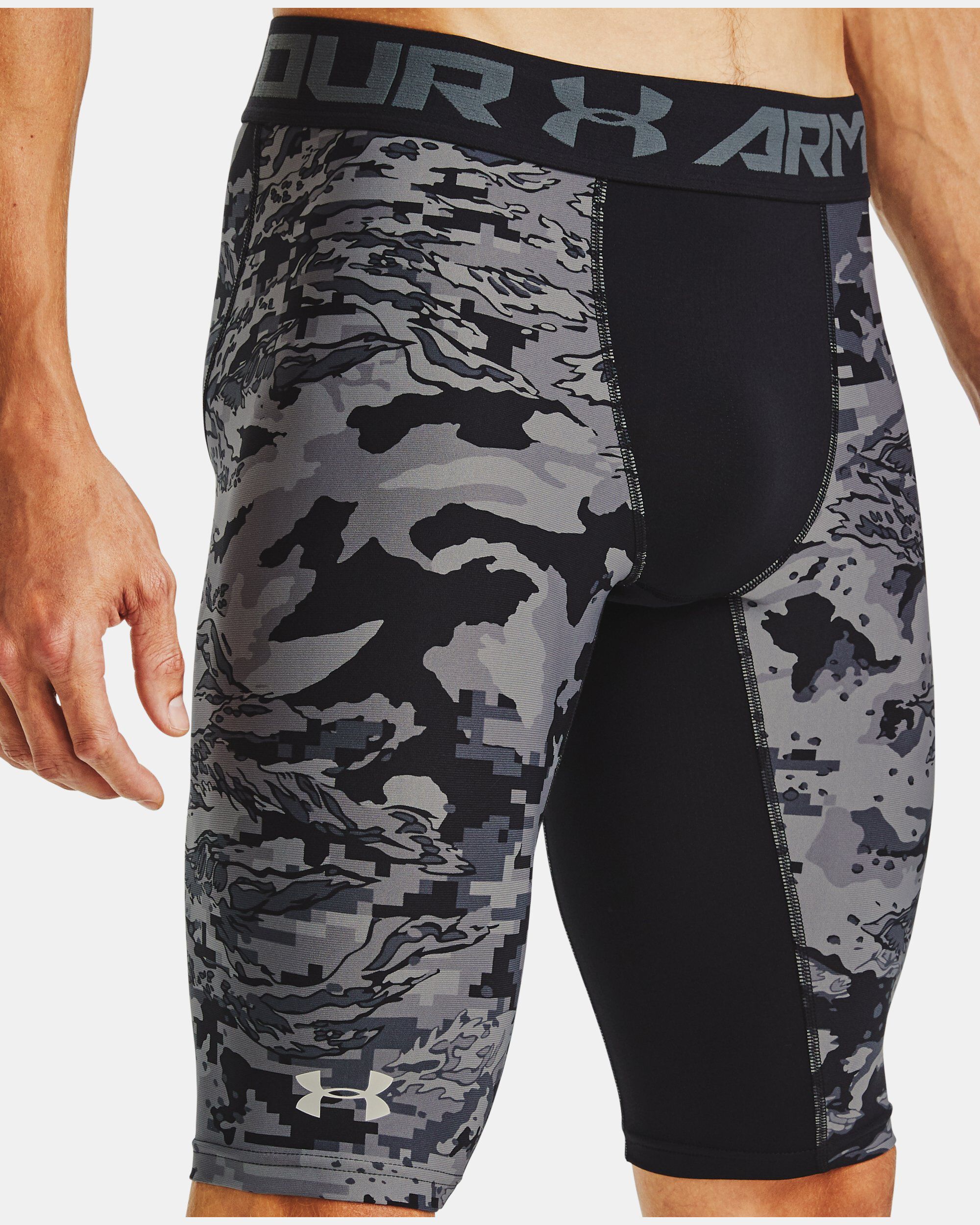 Under Armour Men s HeatGear Armour Extra Long Printed Shorts