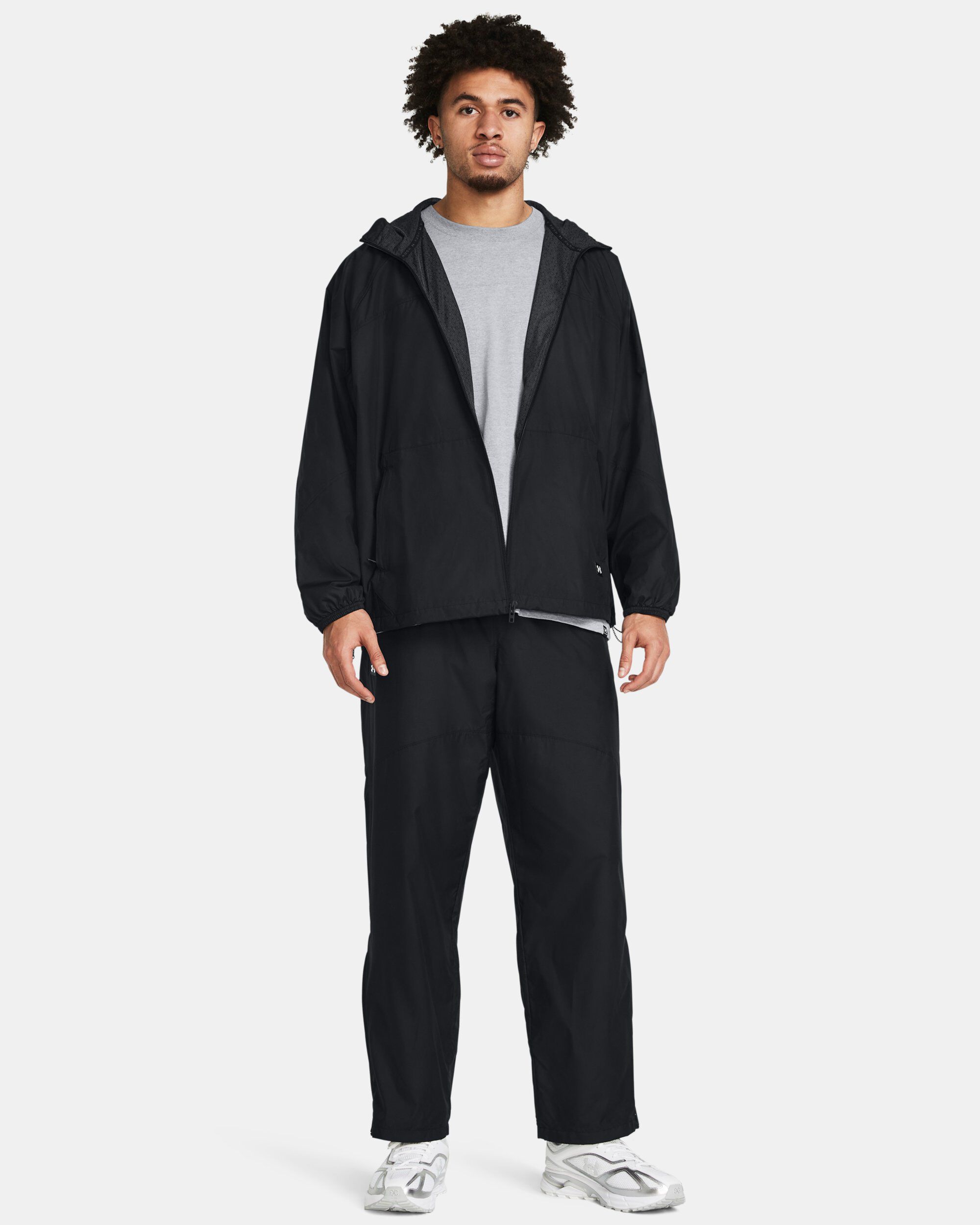Buy Men s UA Vanish Elite Woven Full Zip Black in Dubai UAE Under Armour