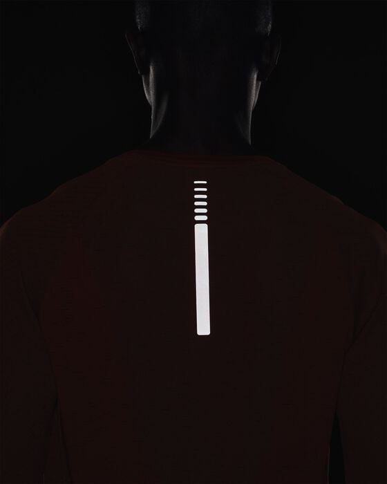 Men's UA Seamless Run Long Sleeve image number 3