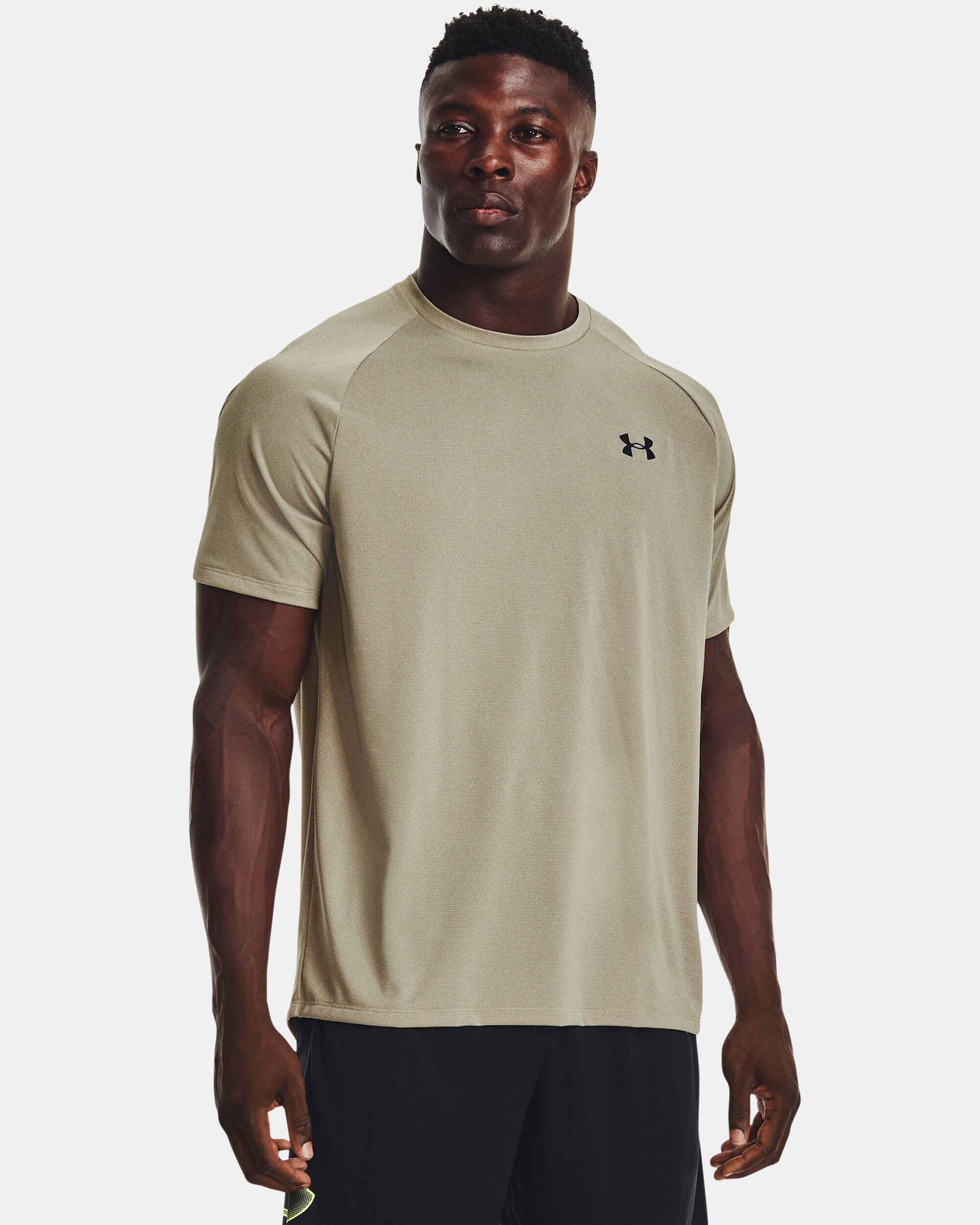 Tech shirt discount
