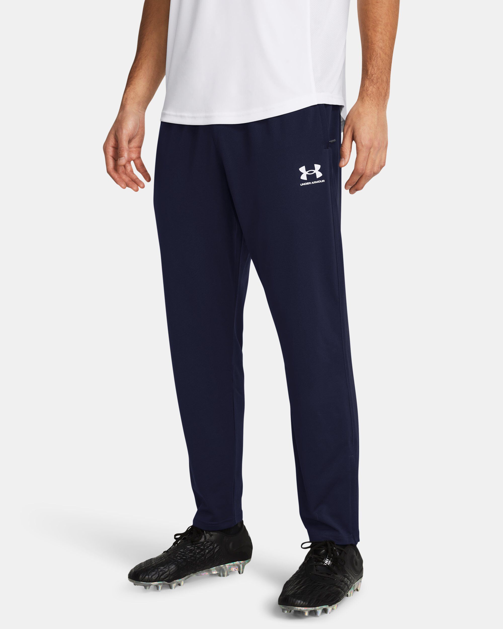 Under armour challenger 2 joggers in black new arrivals