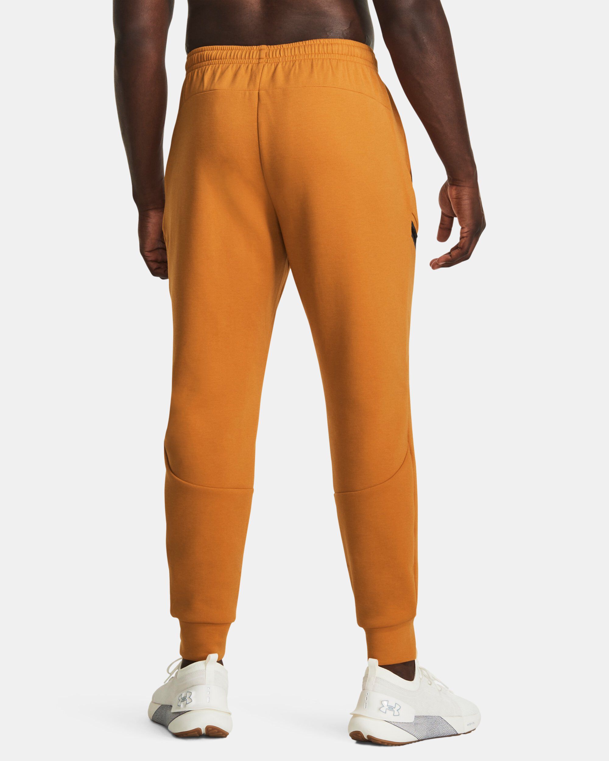 Orange jogger 2025