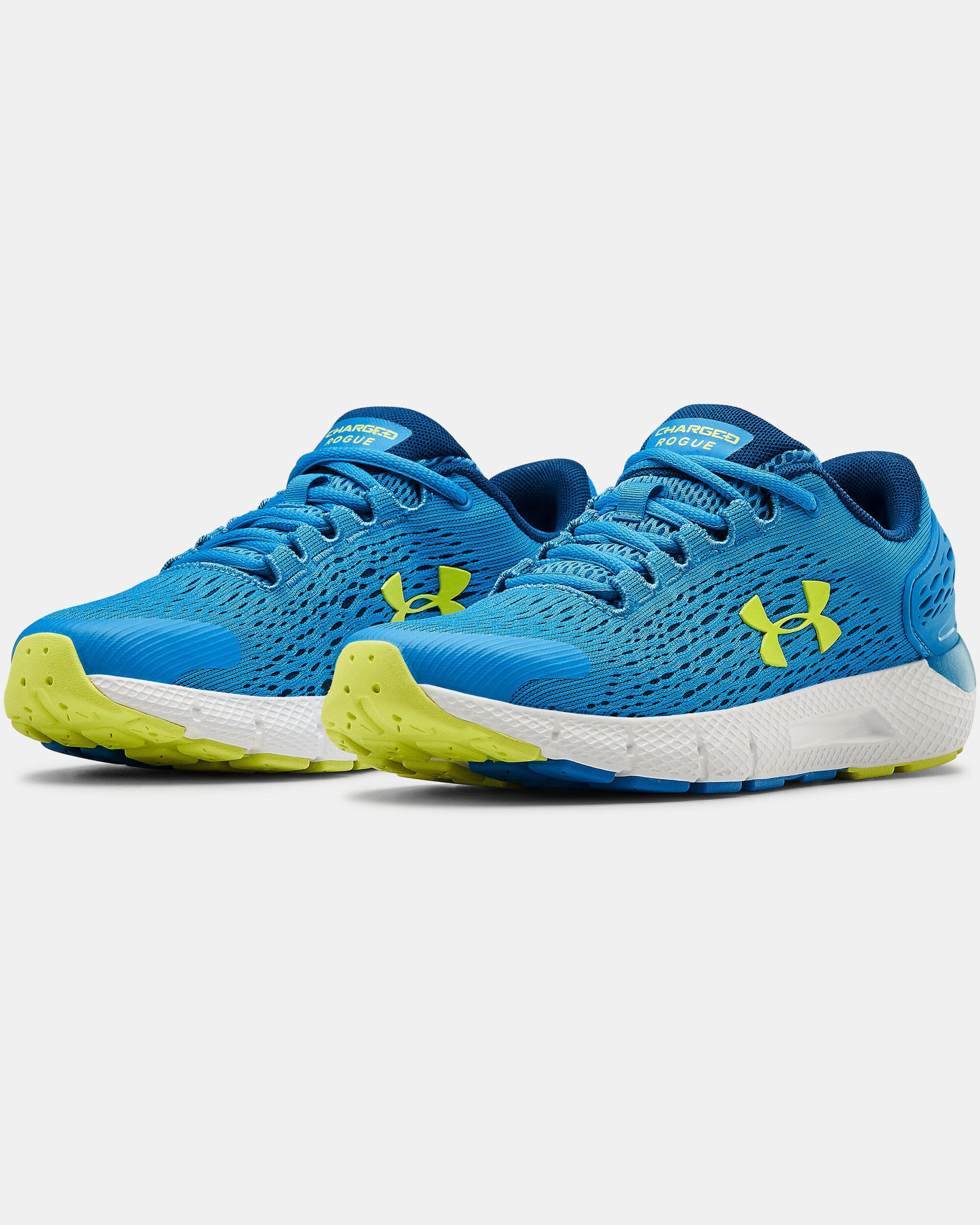 Grade school ua charged sale rogue 2 running shoes