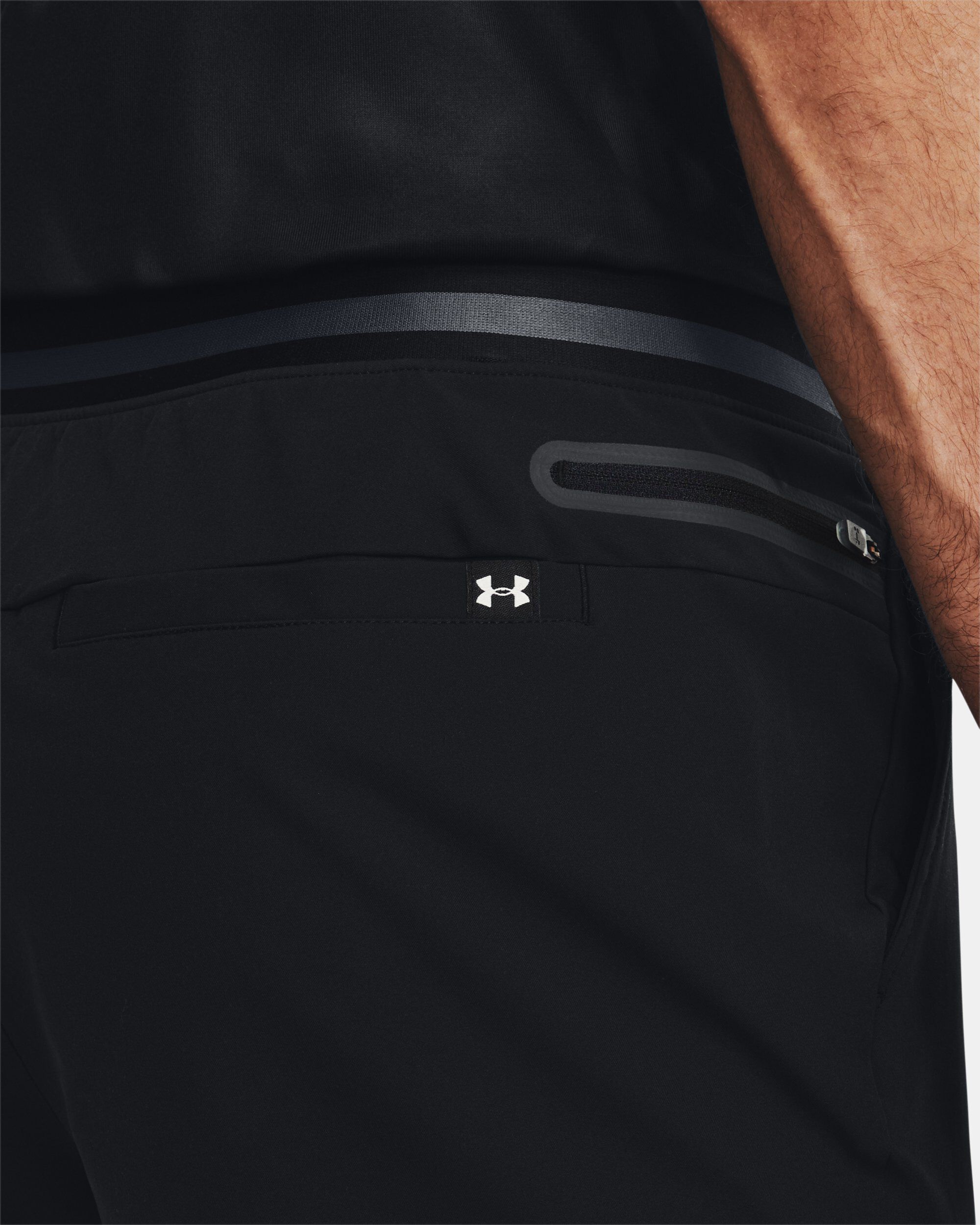 Men's under armour black joggers 2025