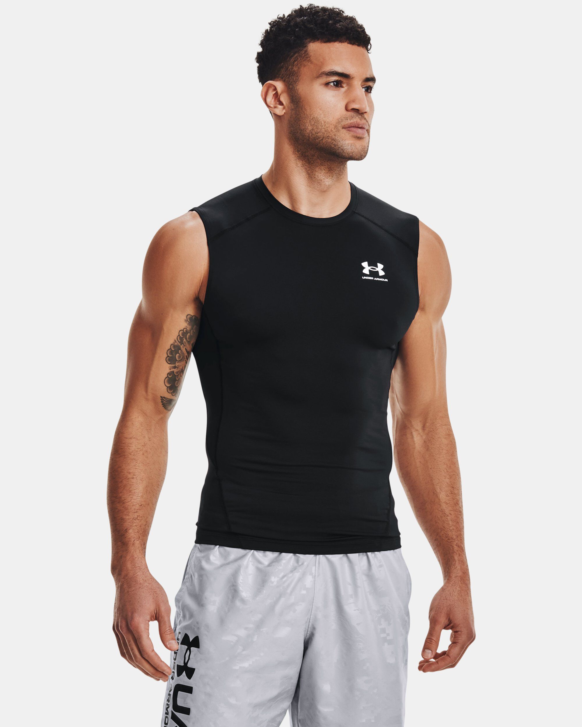 Youth under armour sleeveless shirt top