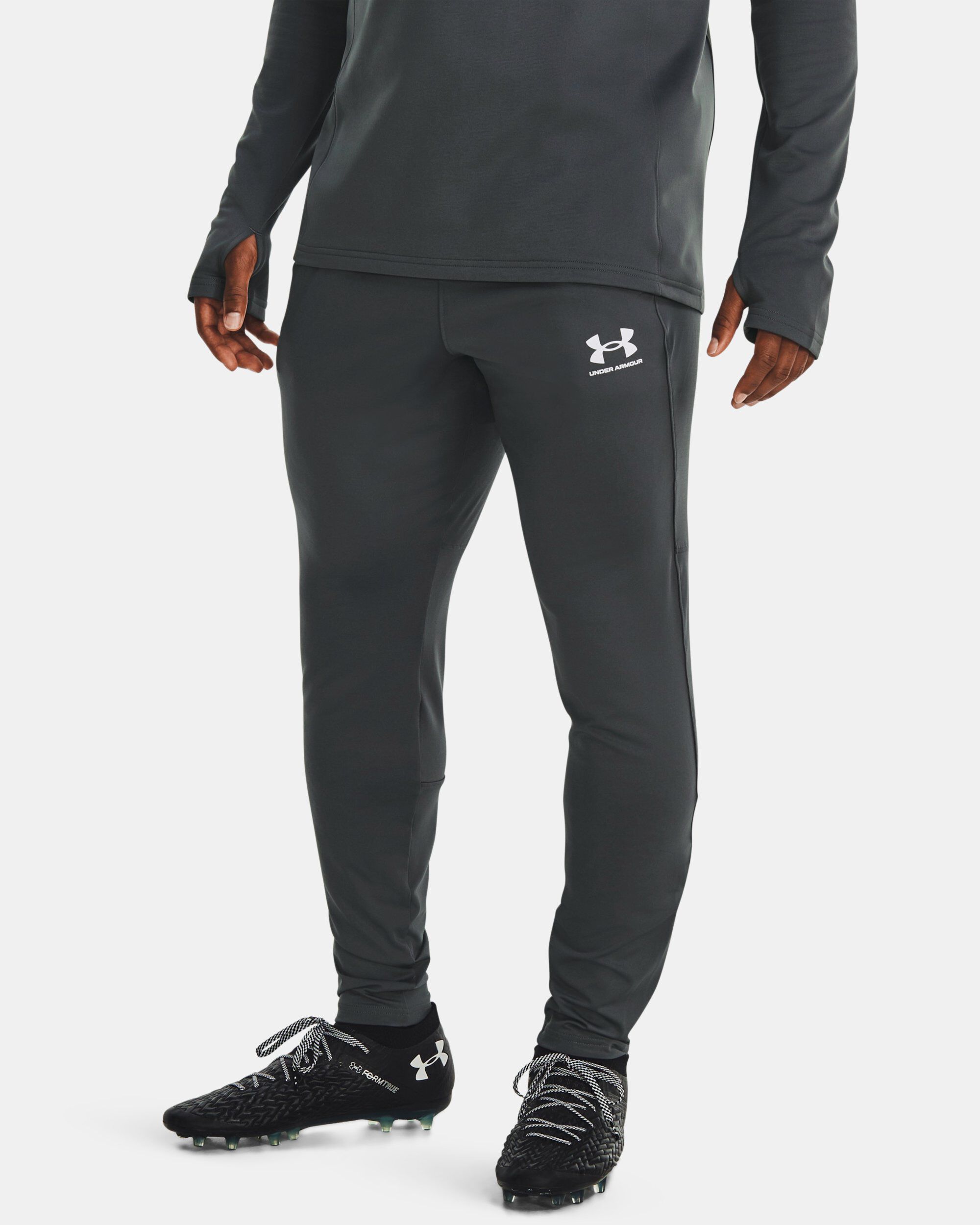 Mens under armour joggers grey top