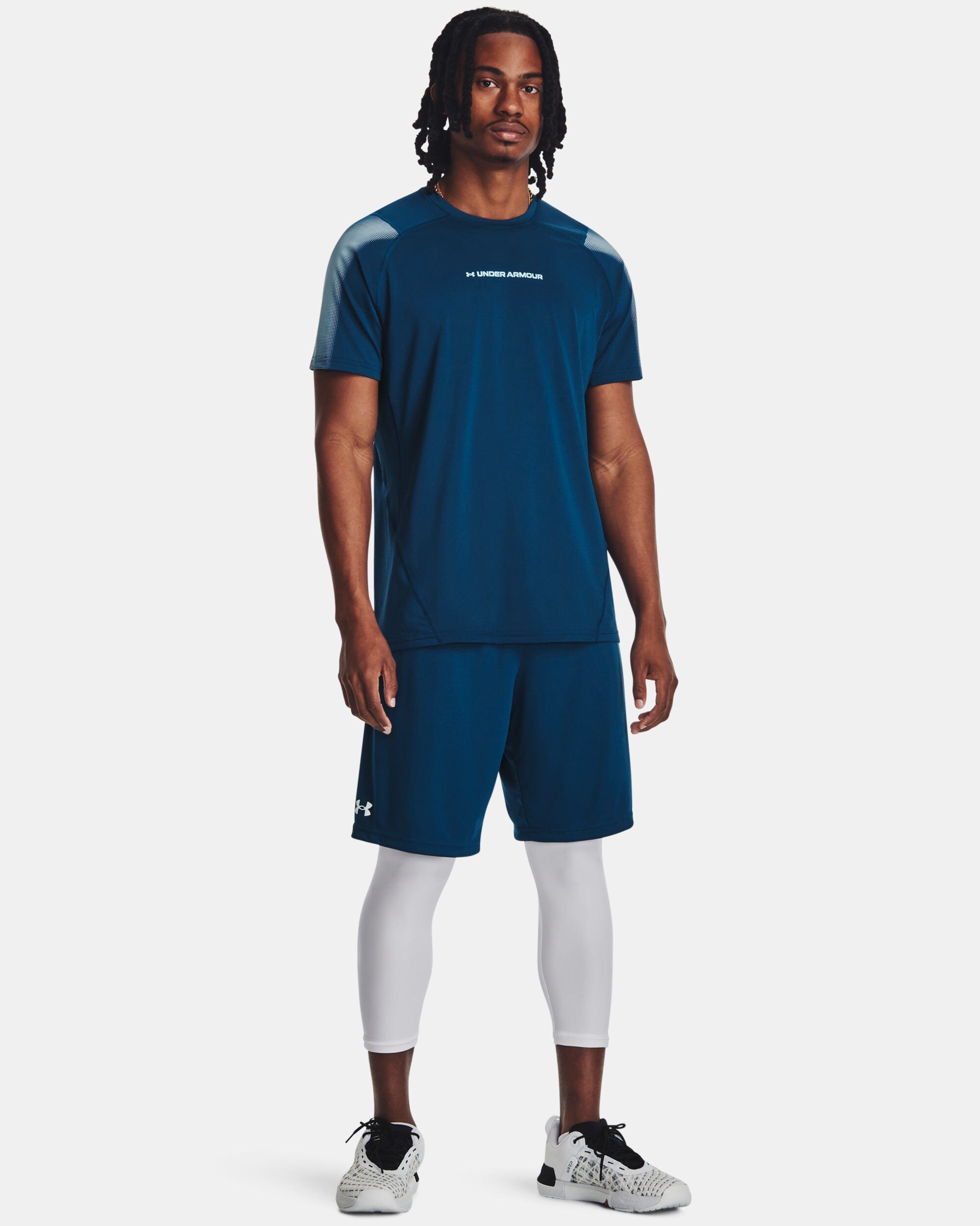 Under armour men's fitted sale heatgear shorts