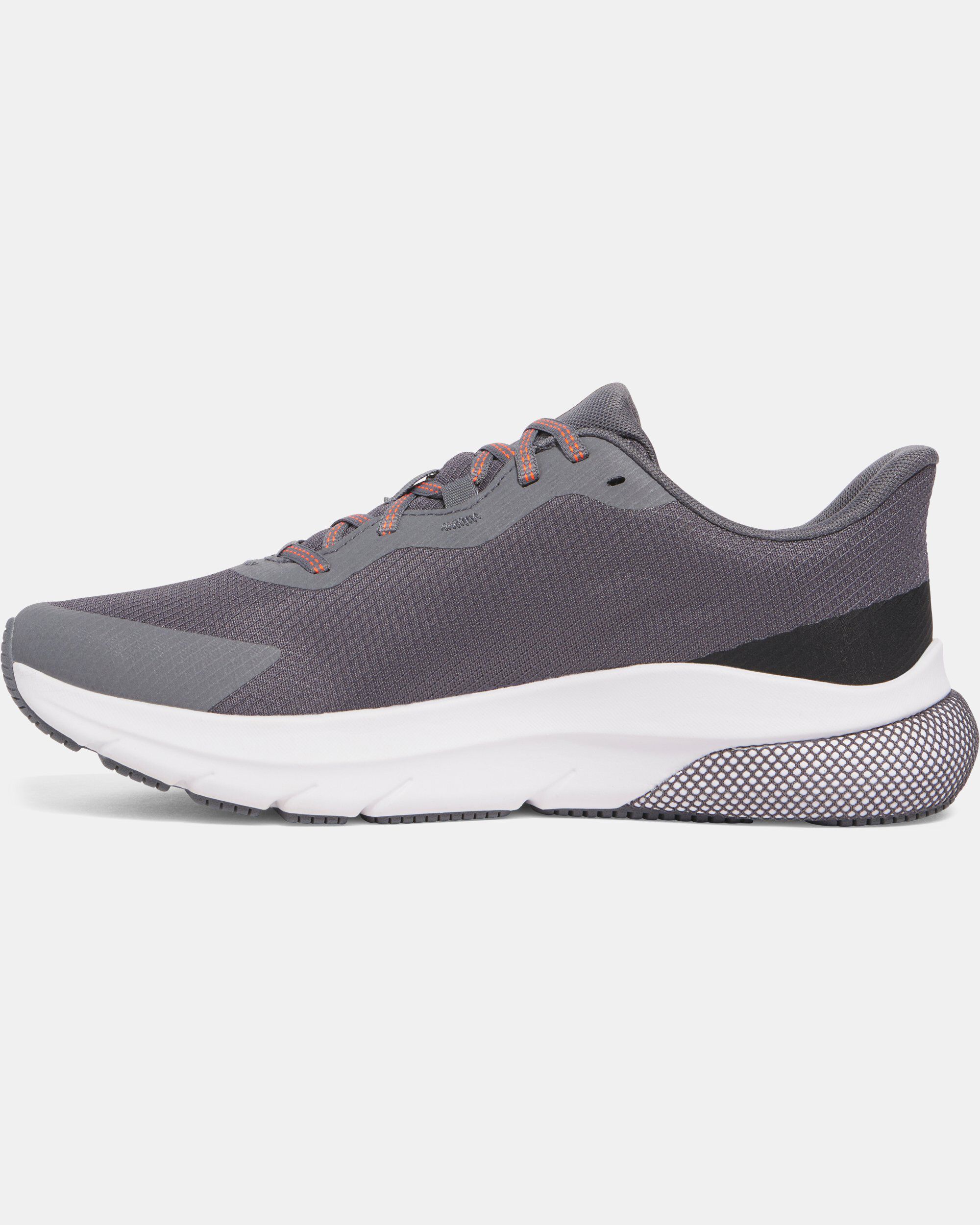 1103 Men's Surge Golf Spikeless Golf Shoe - Black | UNDER ARMOUR